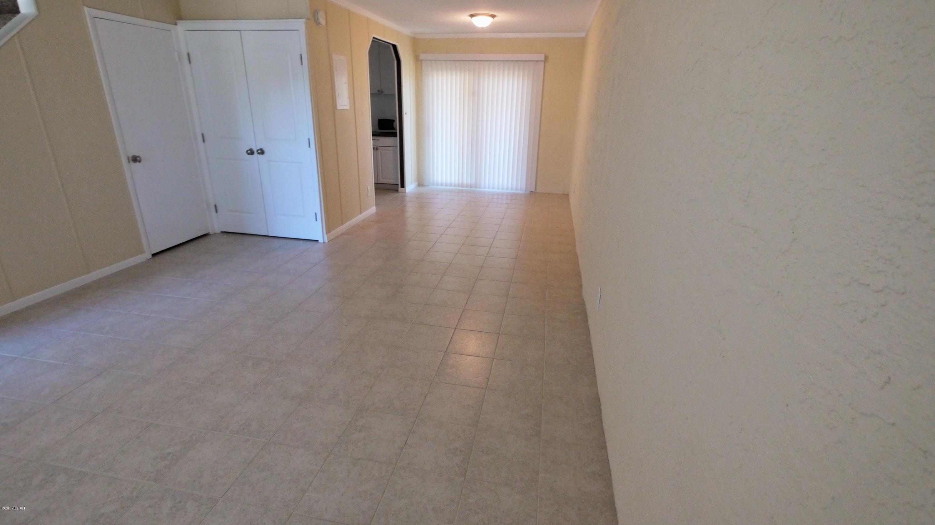 Silver Sands Unit 1 - Residential Lease