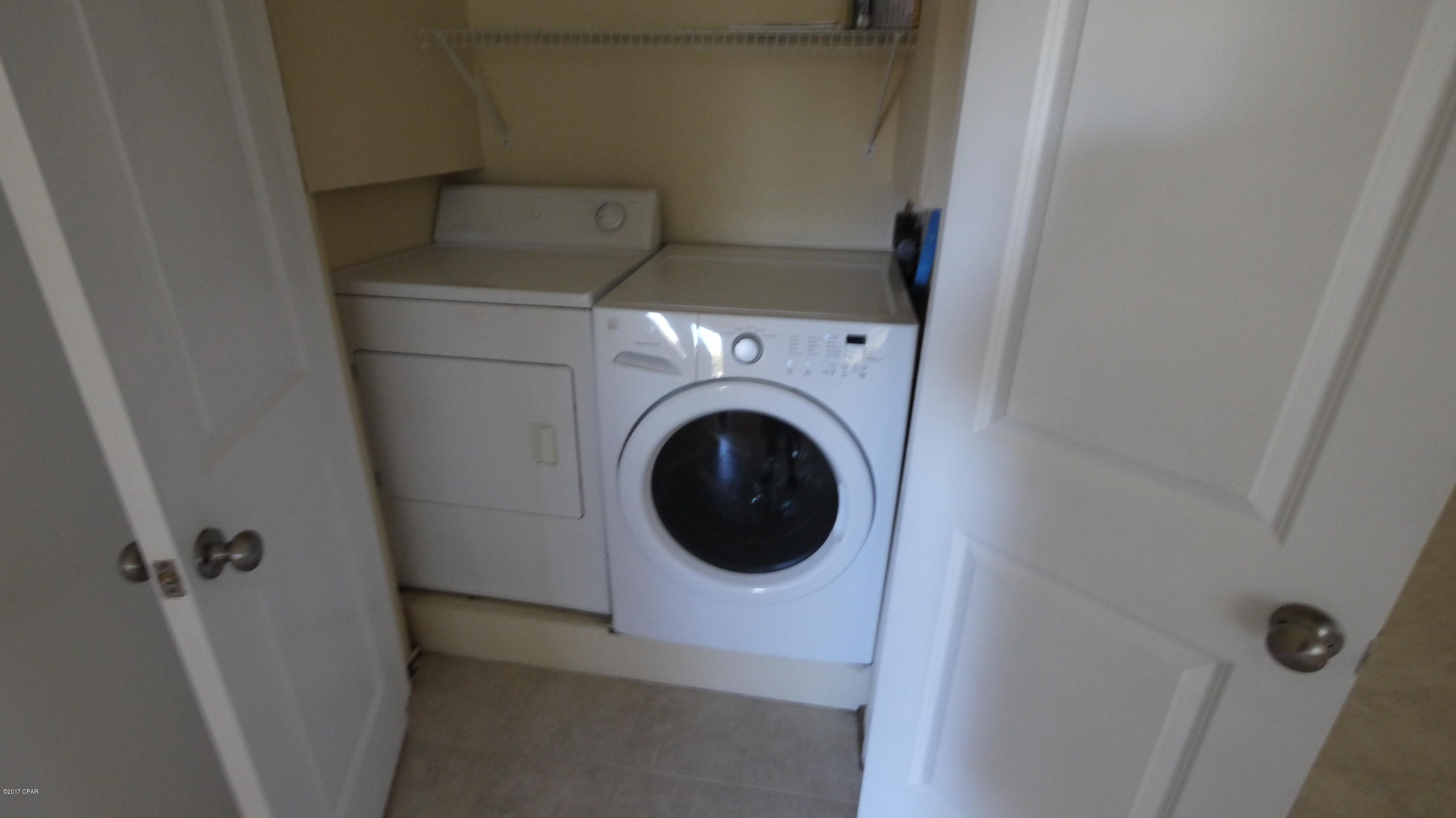 Silver Sands Unit 1 - Residential Lease