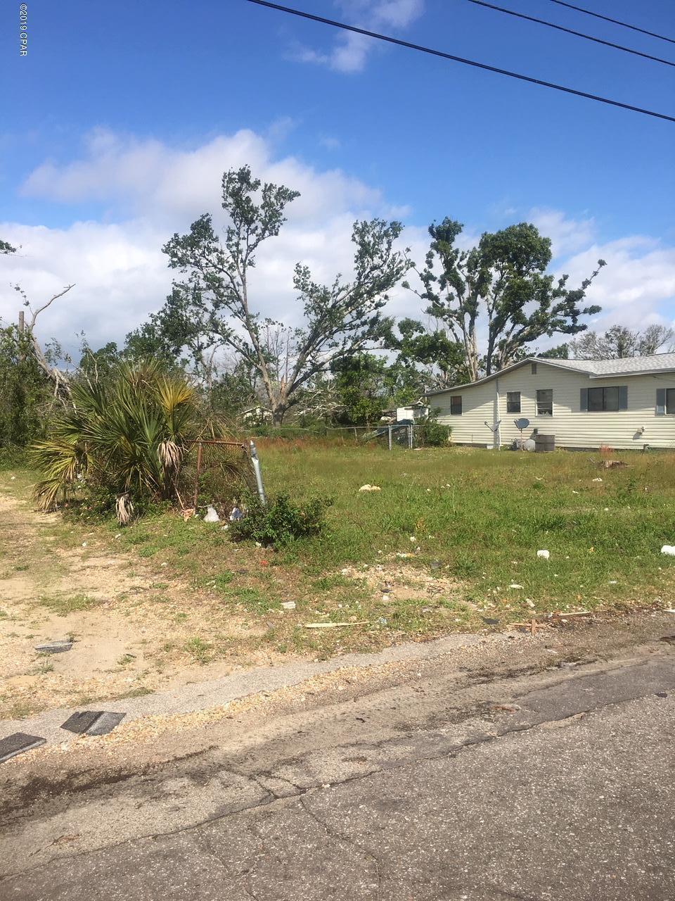 Pinecrest Add. - Land