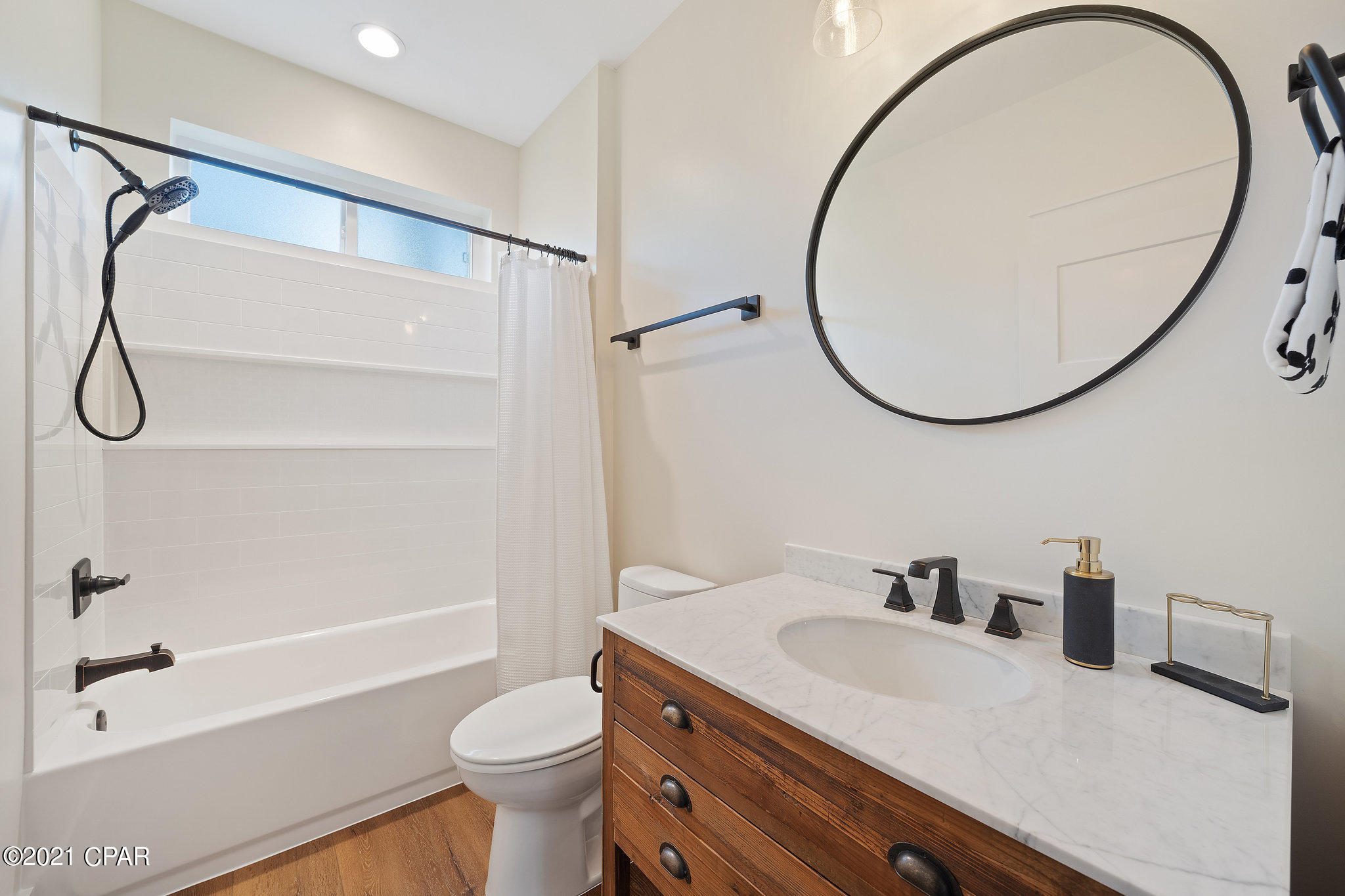 Rivercamps On Crooked Creek - Residential