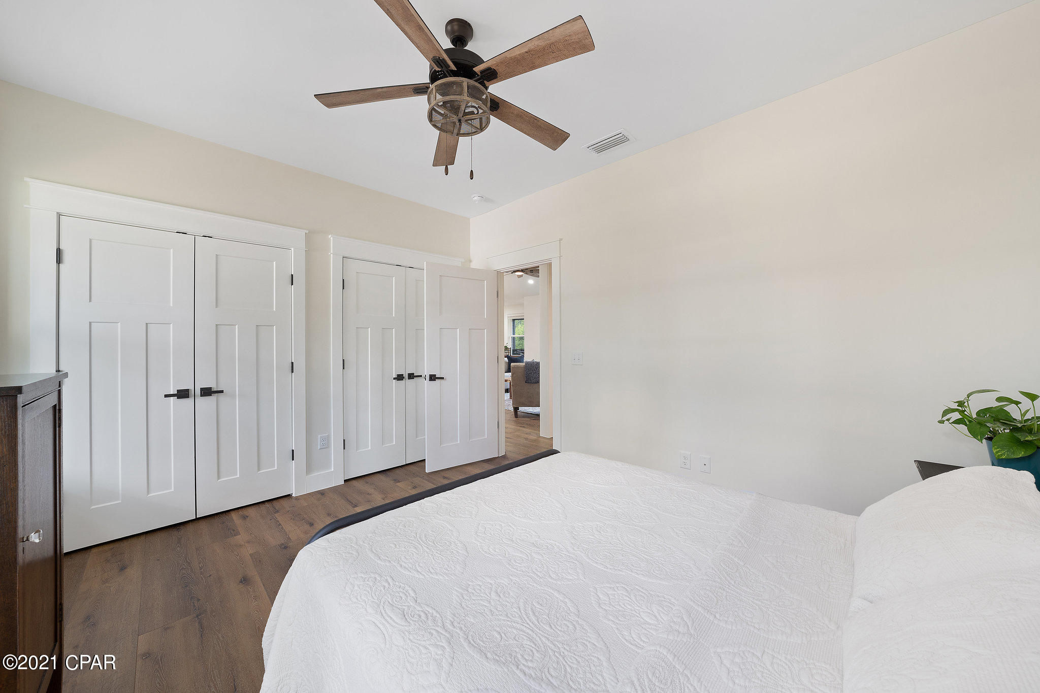 Rivercamps On Crooked Creek - Residential