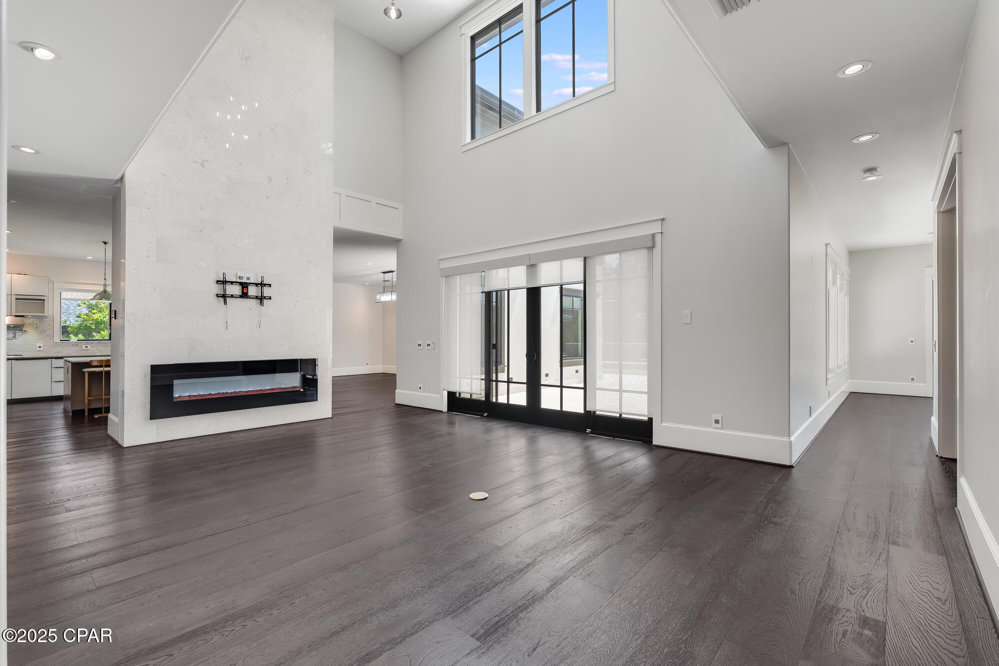 Lake Merial - Residential