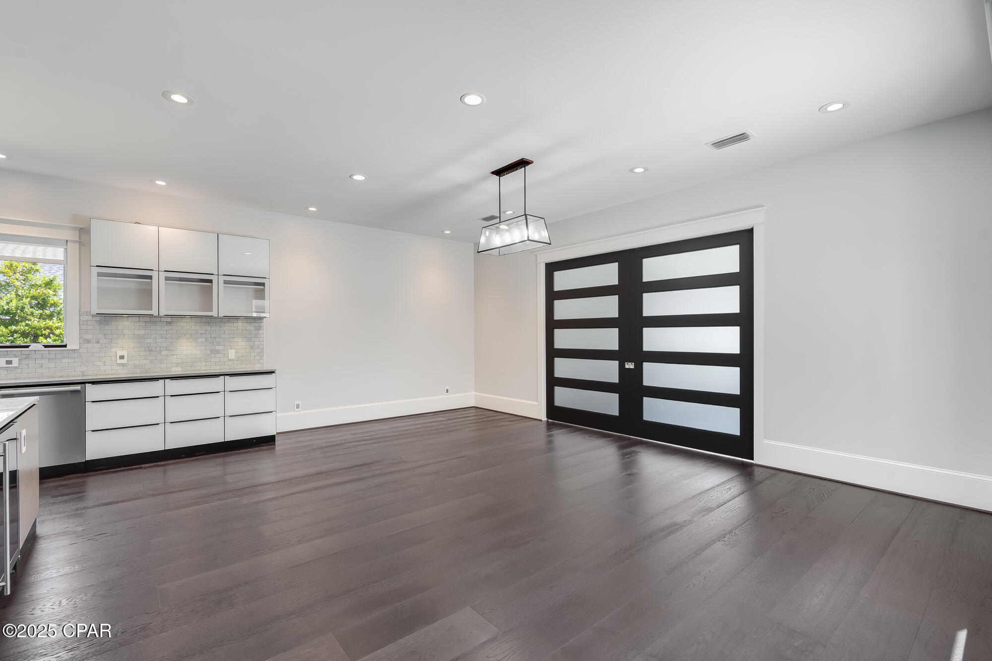 Lake Merial - Residential