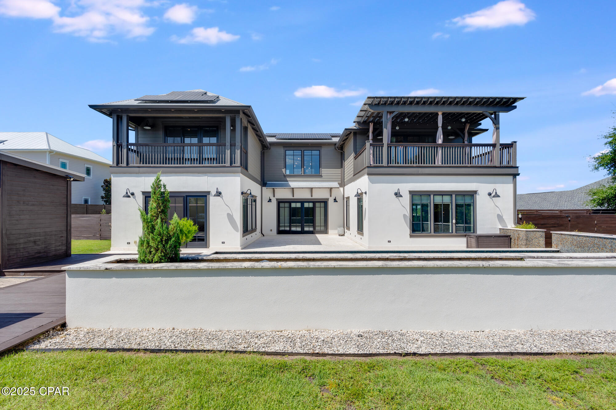 Lake Merial - Residential