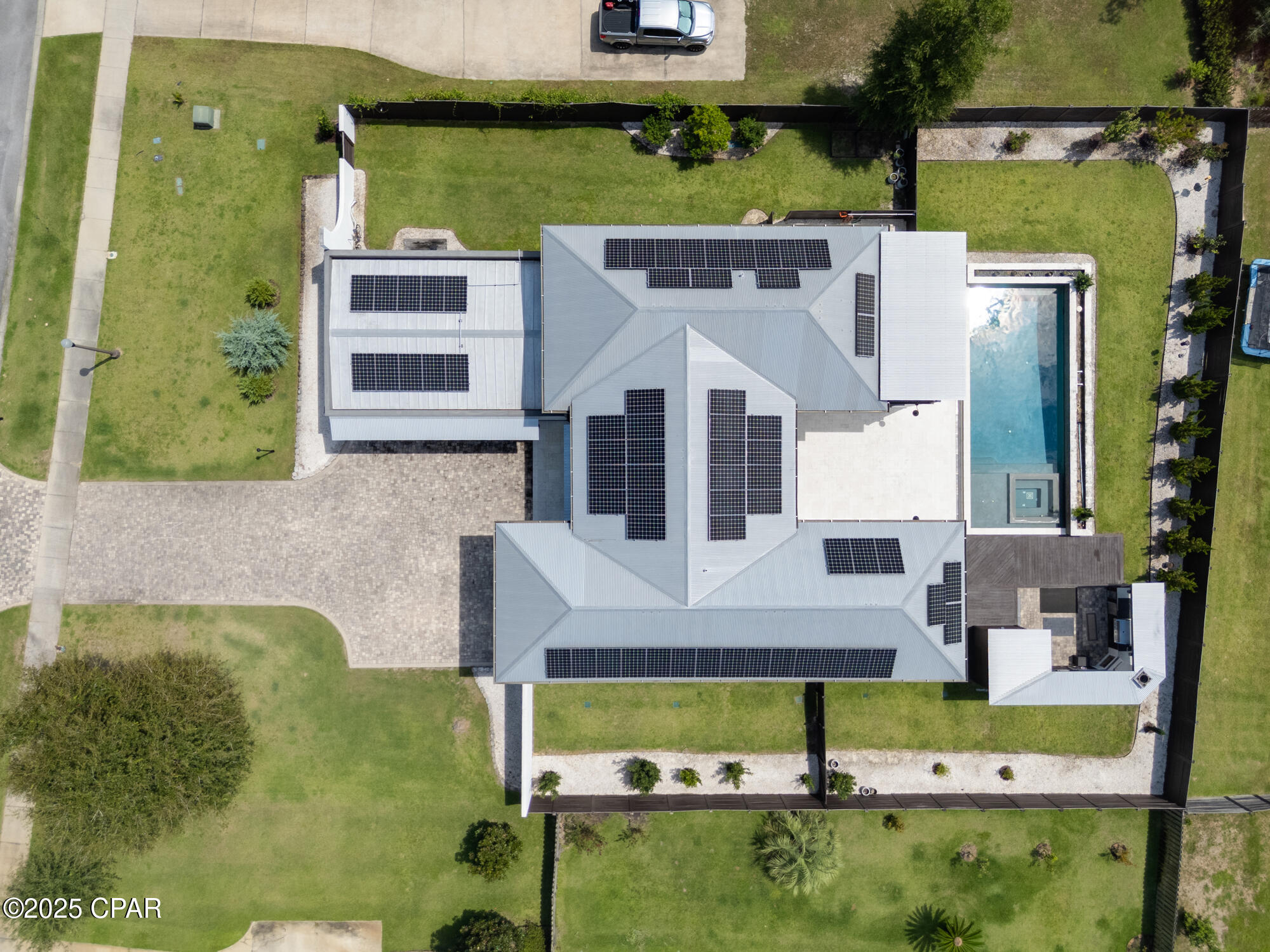 Lake Merial - Residential