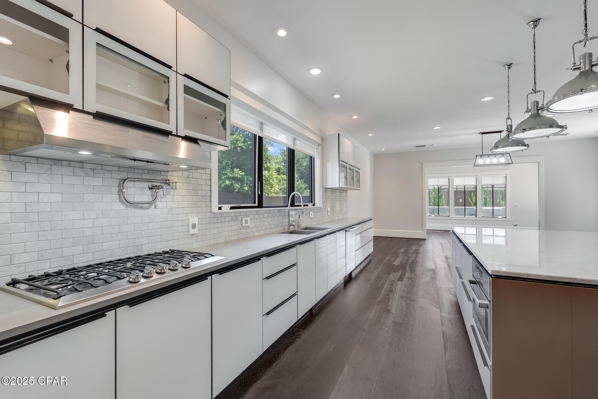 Lake Merial - Residential