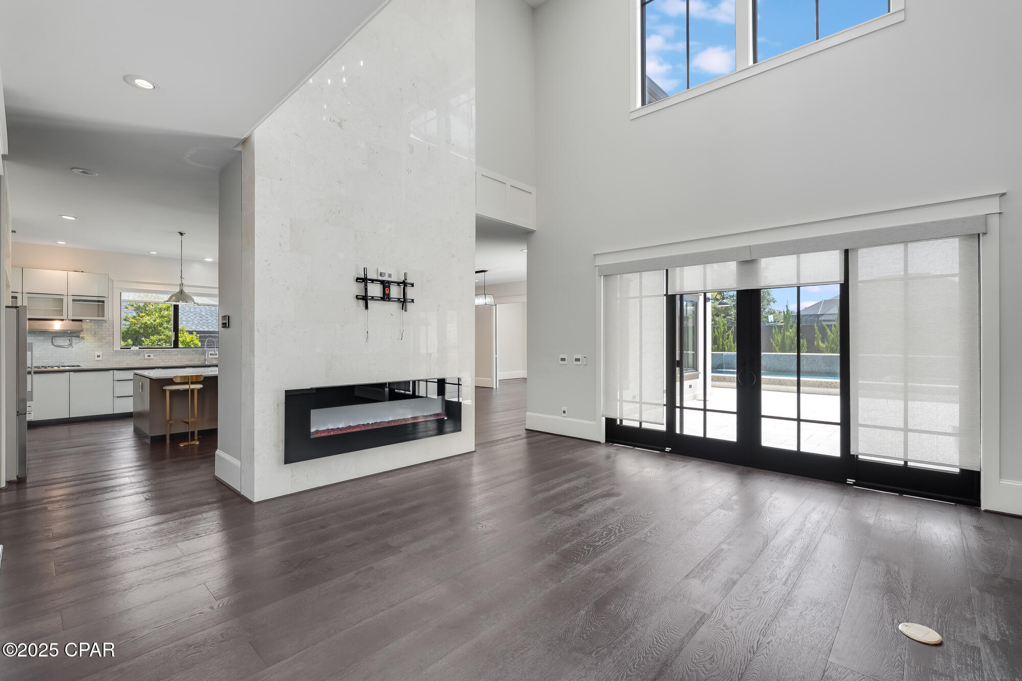 Lake Merial - Residential