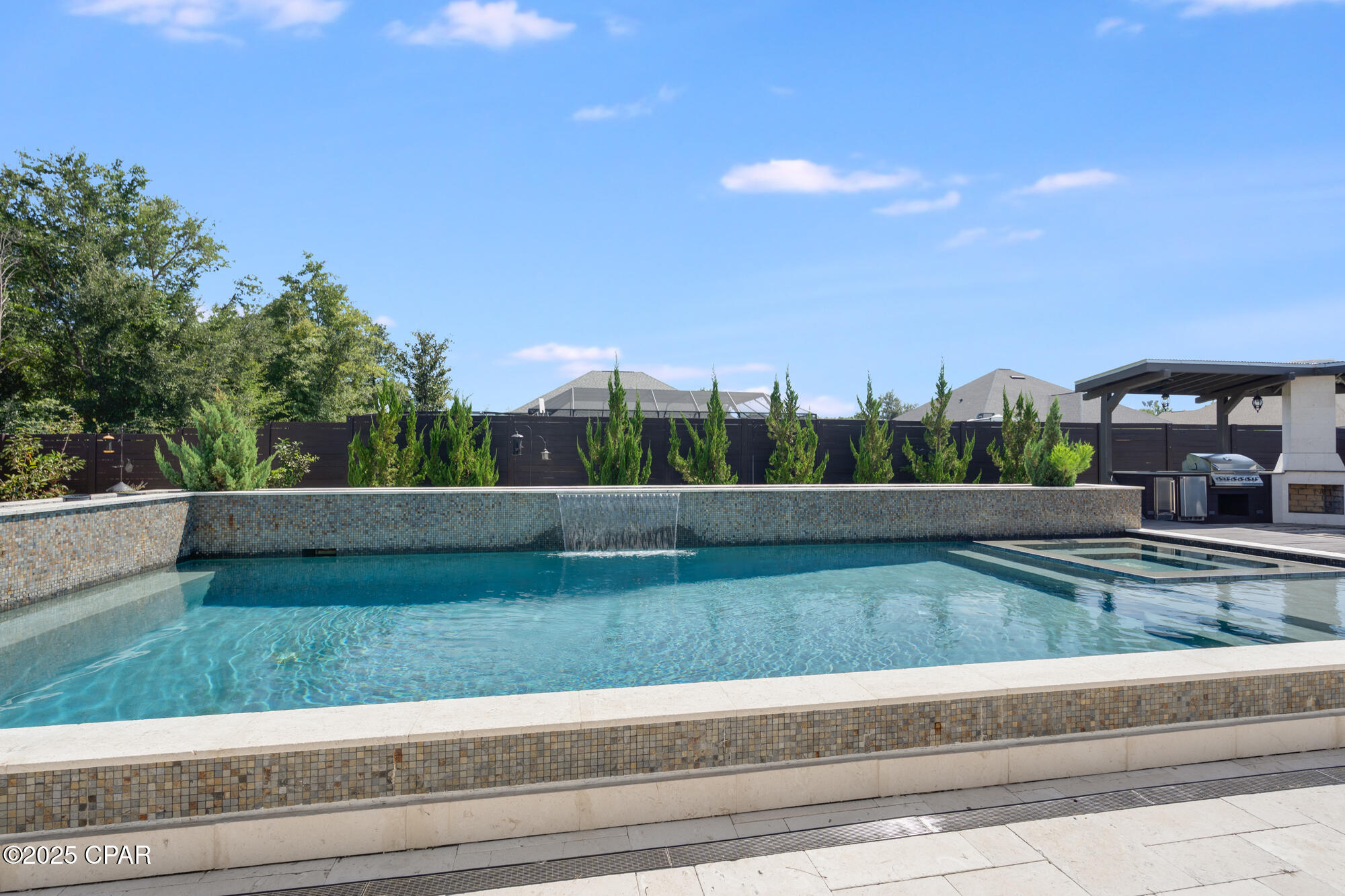 Lake Merial - Residential