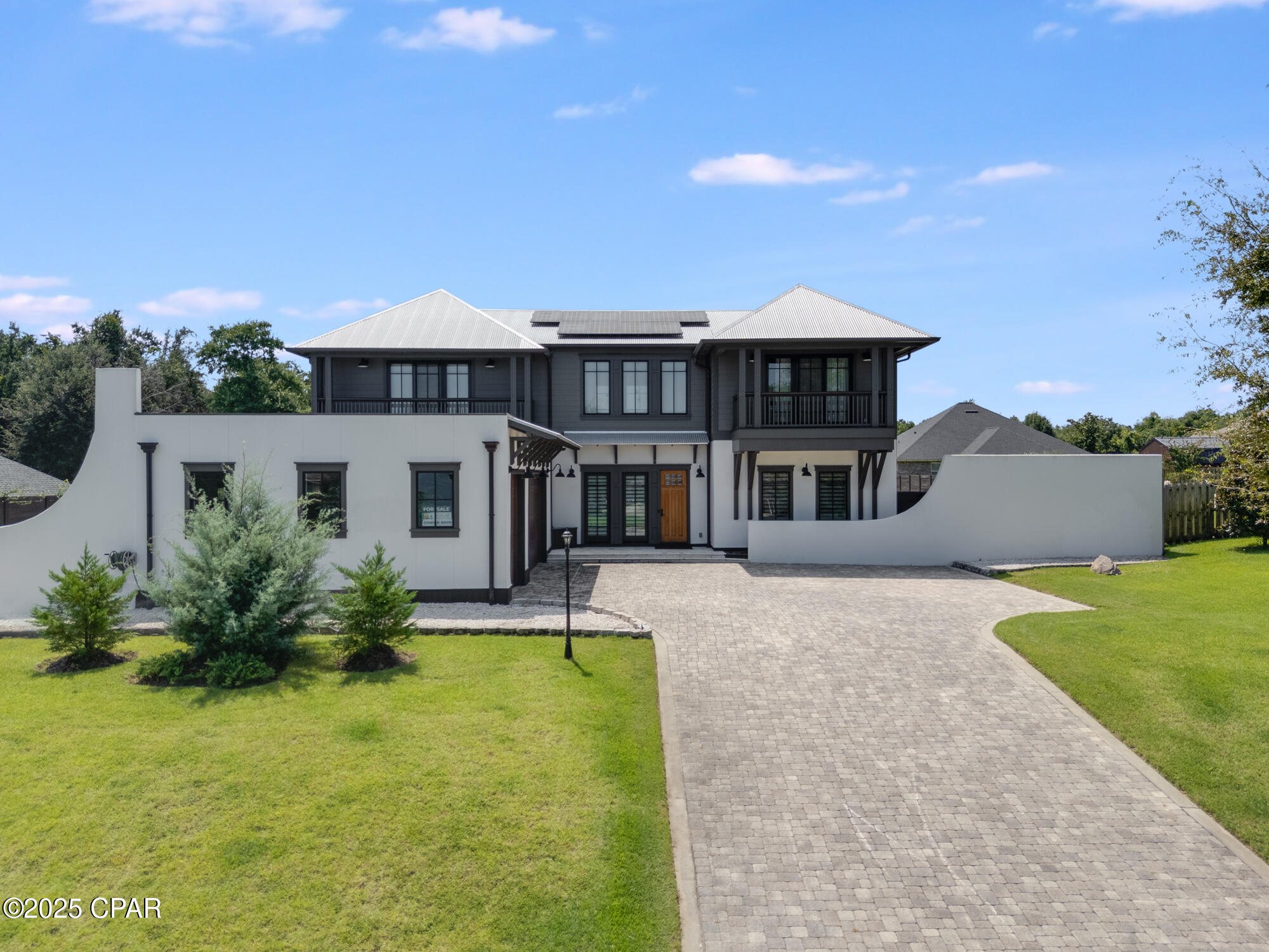 Lake Merial - Residential