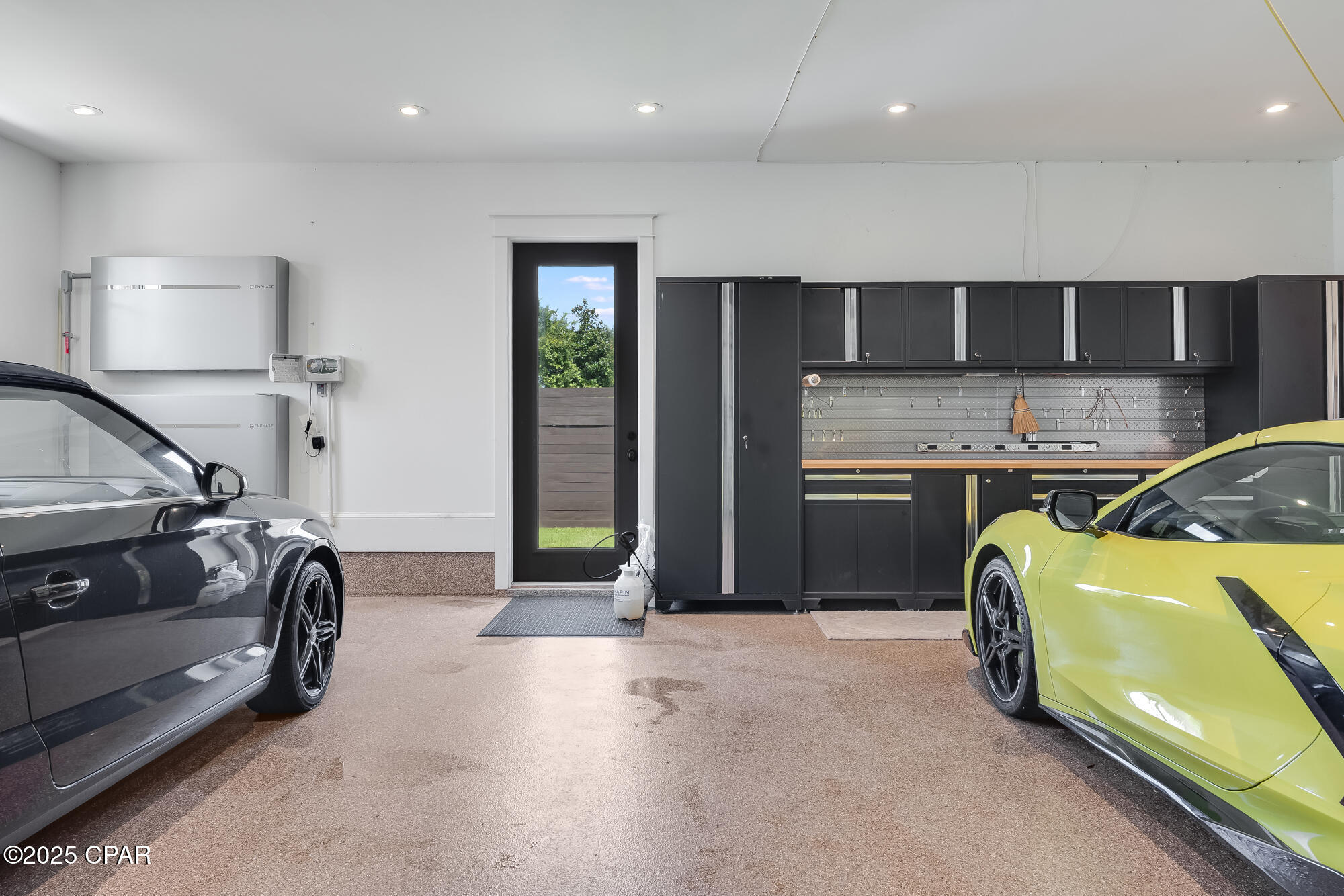 Lake Merial - Residential