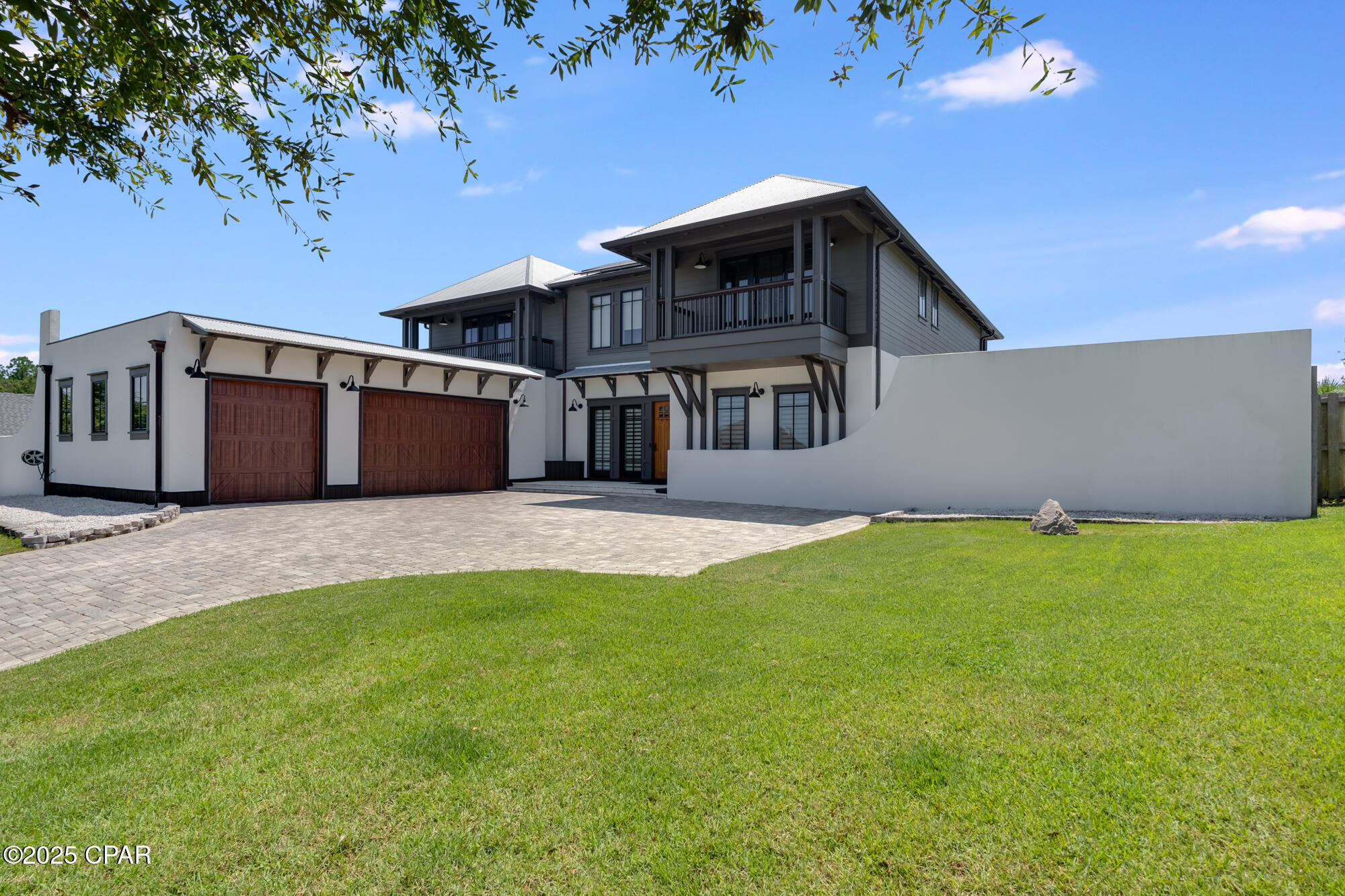 Lake Merial - Residential