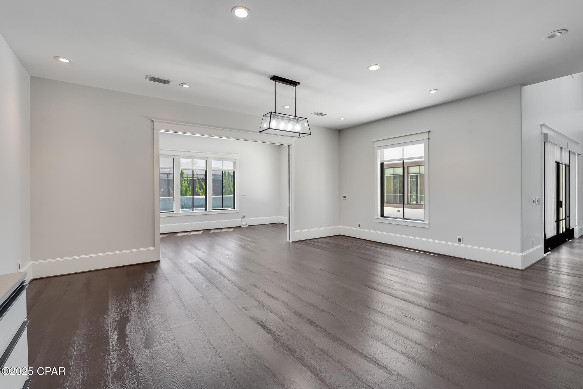 Lake Merial - Residential