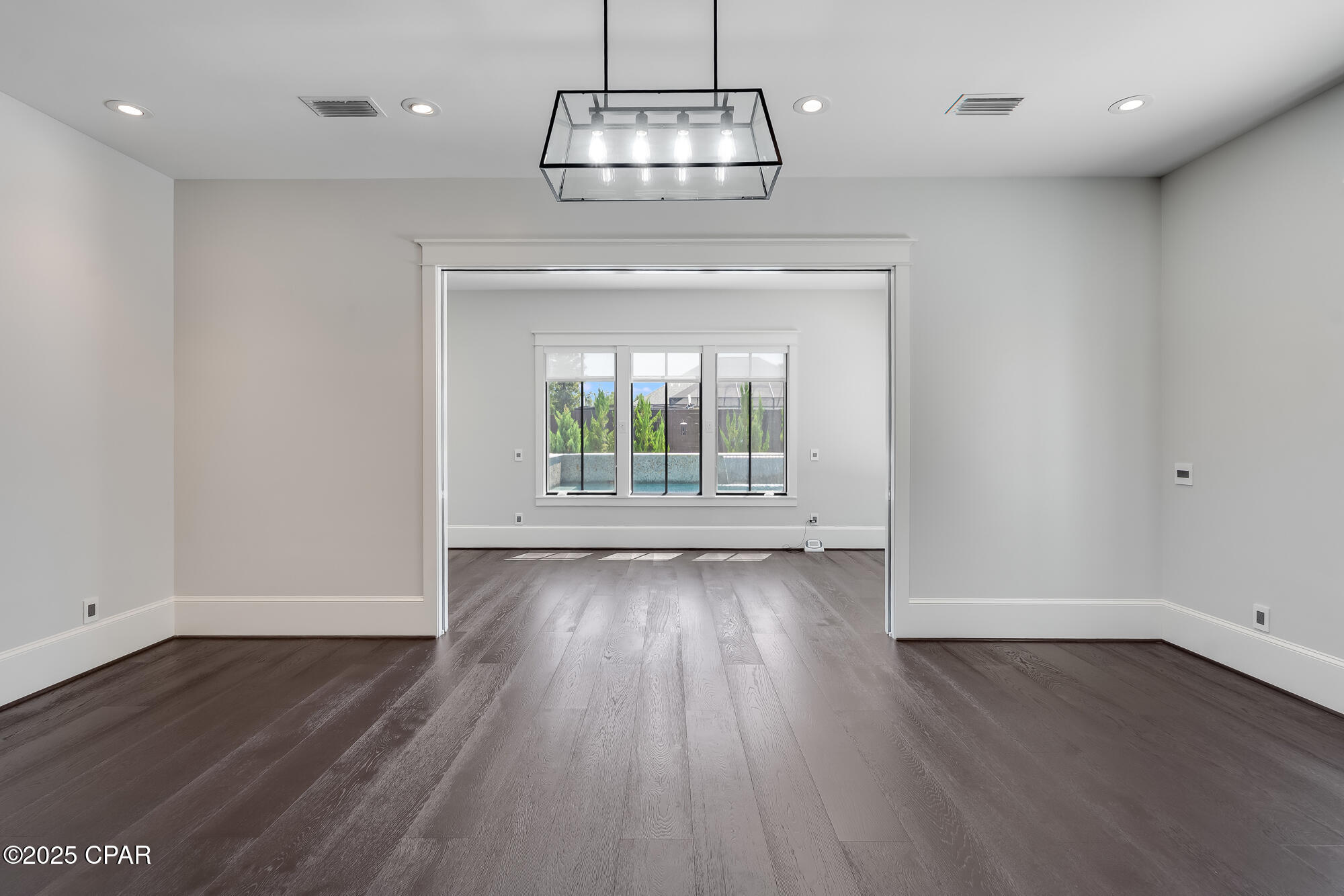 Lake Merial - Residential