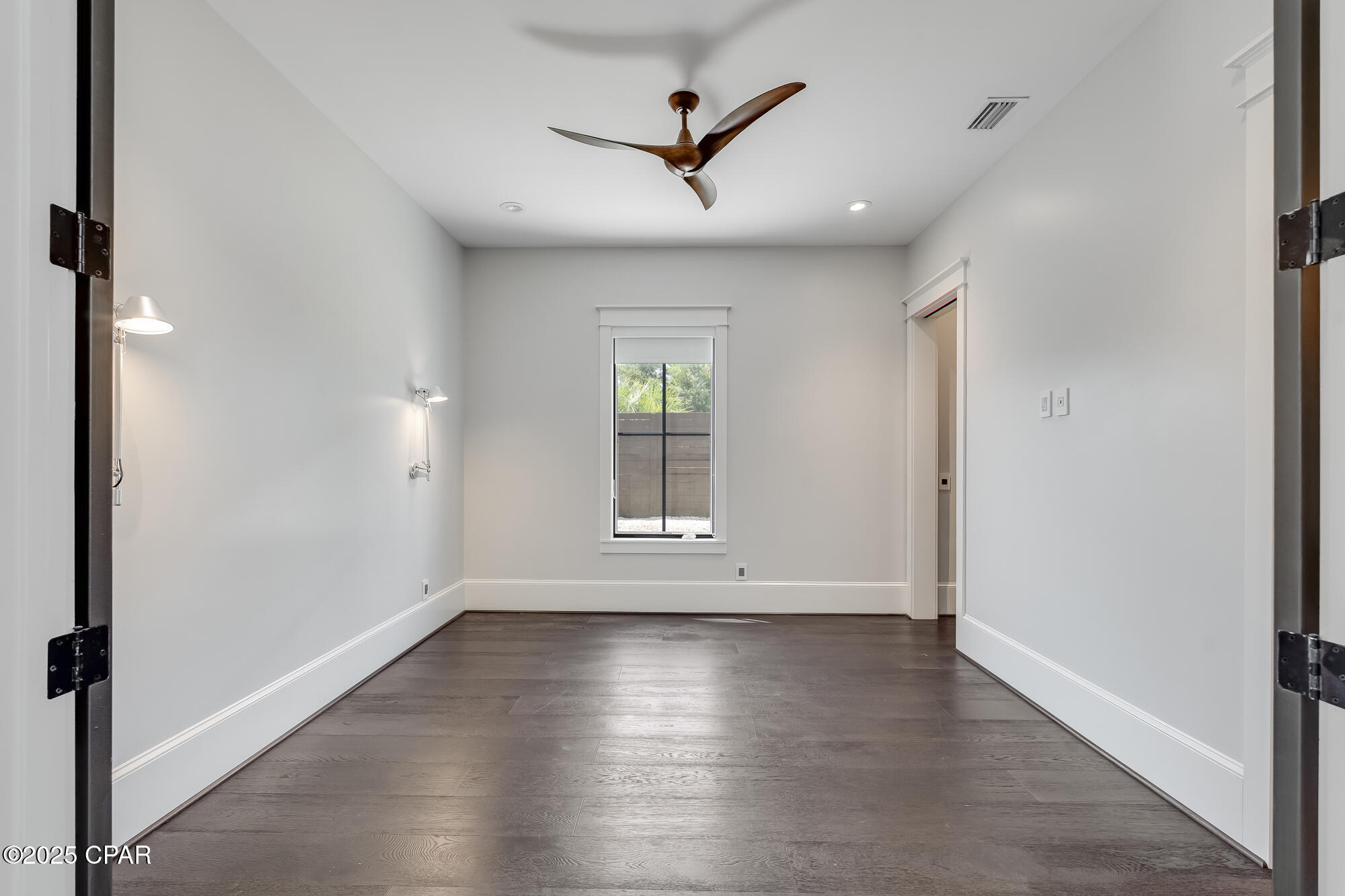 Lake Merial - Residential