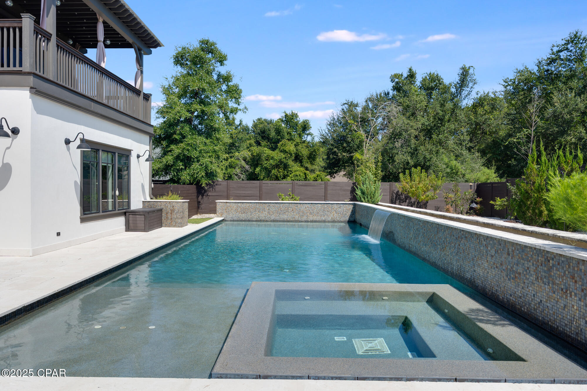 Lake Merial - Residential