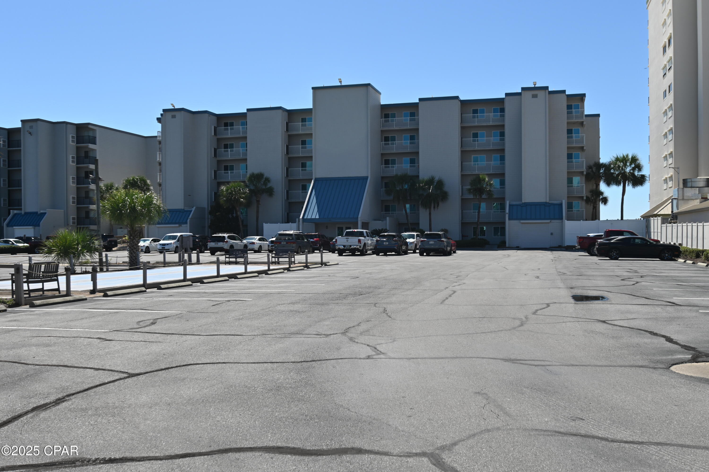 Mariner West Condo - Residential