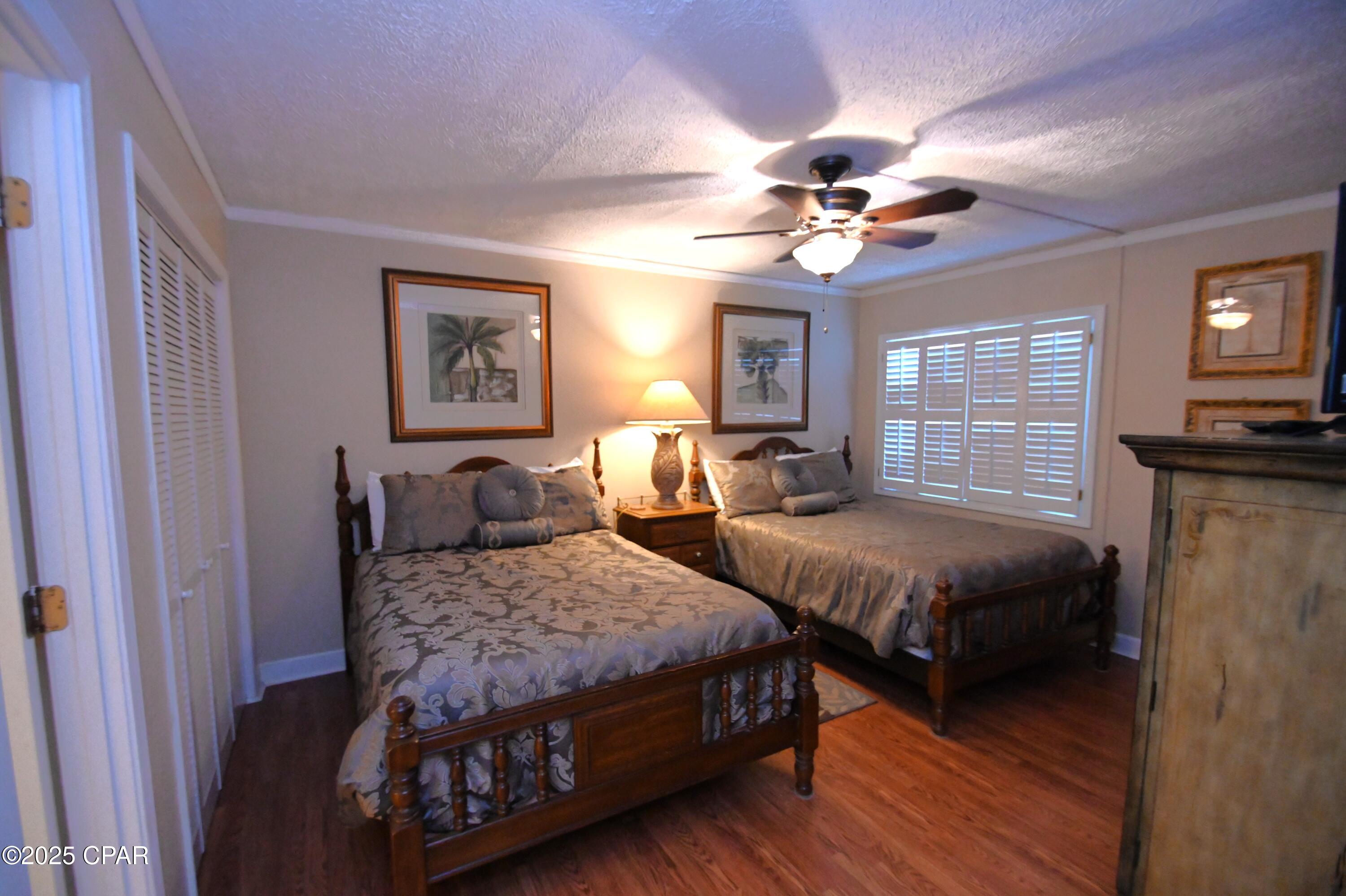 Mariner West Condo - Residential