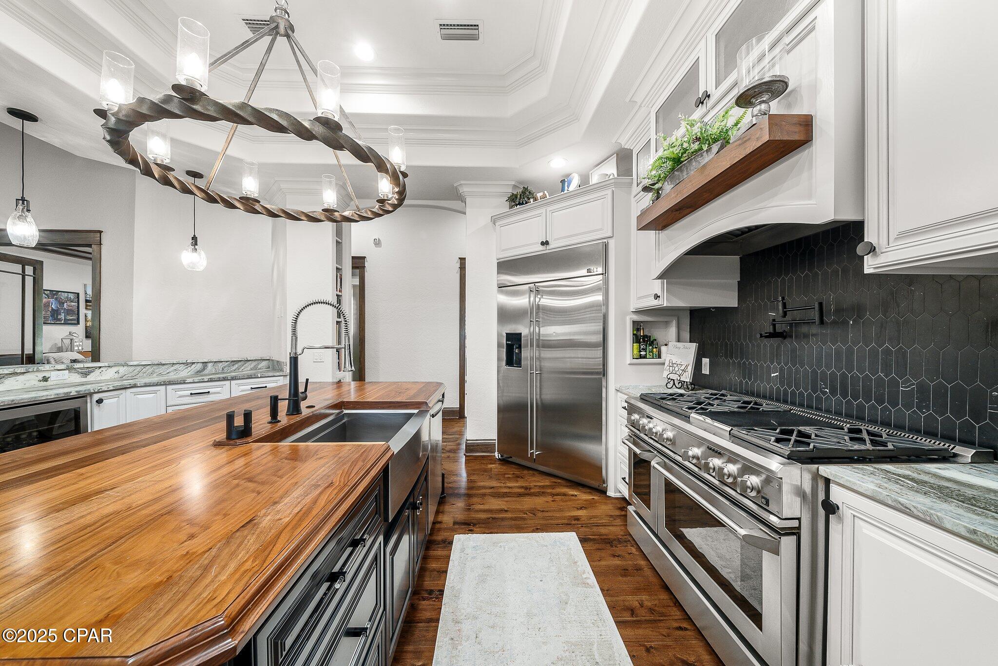 [No Recorded Subdiv] - Residential