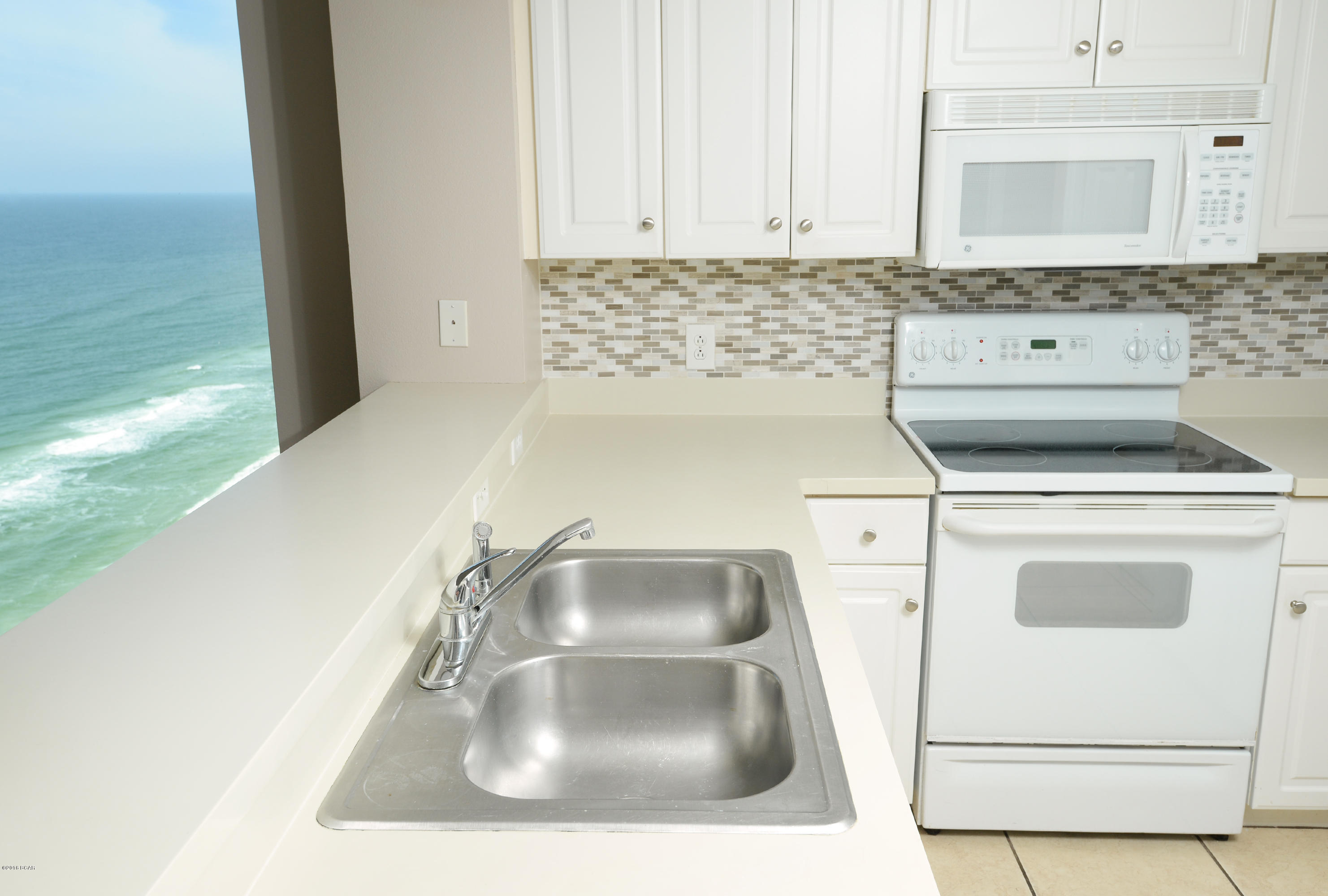 Majestic Beach Tower I - Residential