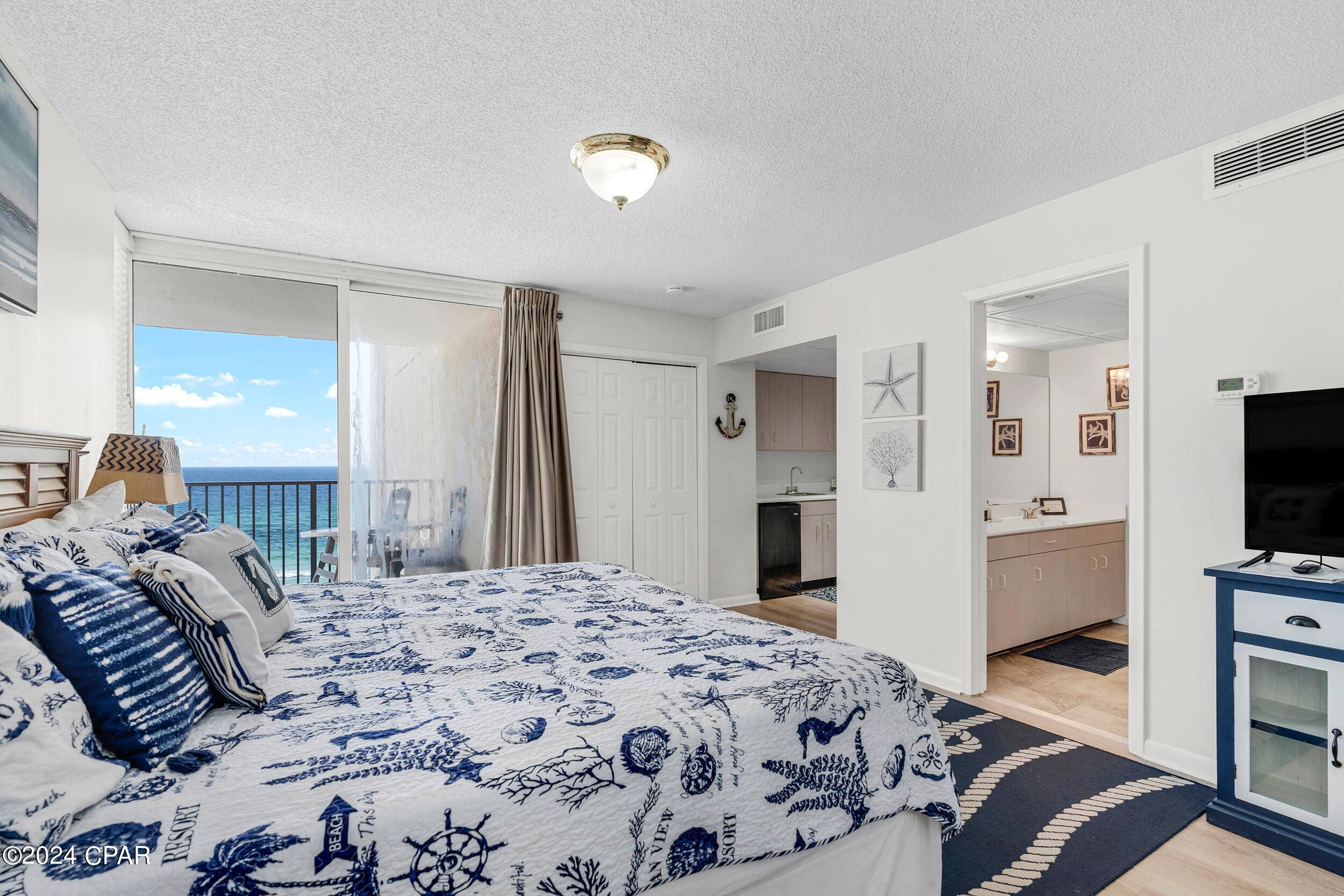 Long Beach Towers IV - Residential