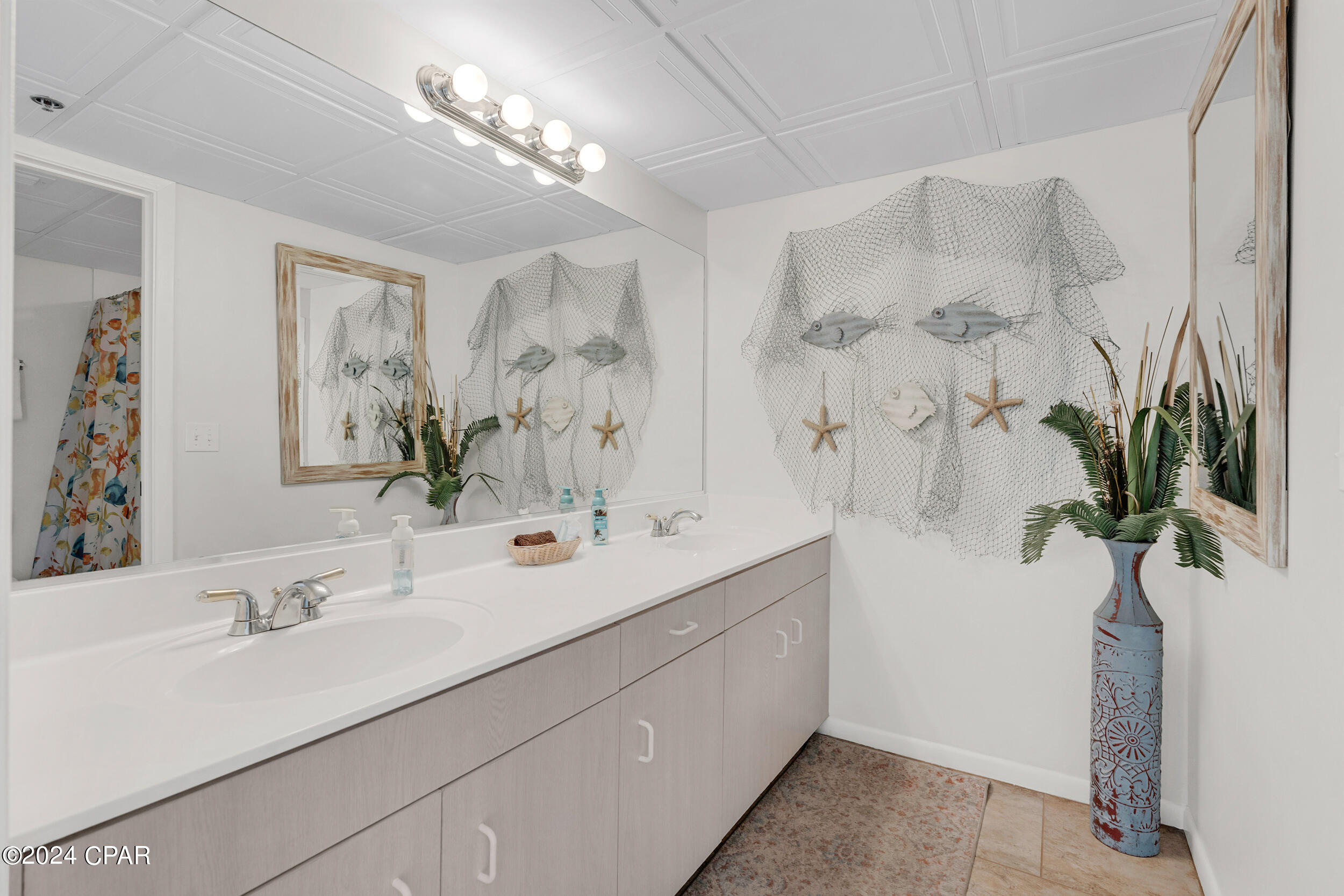 Long Beach Towers IV - Residential