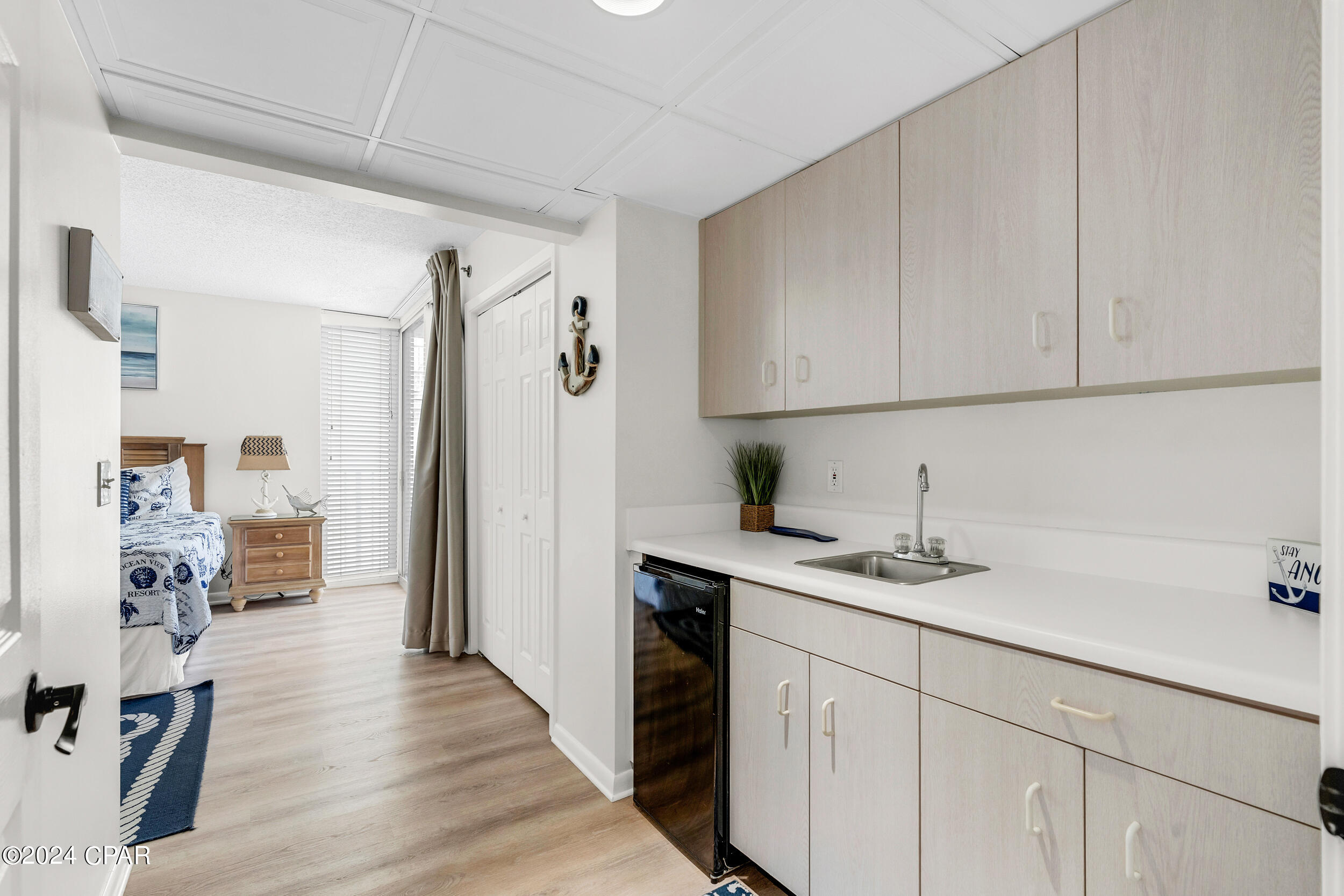 Long Beach Towers IV - Residential