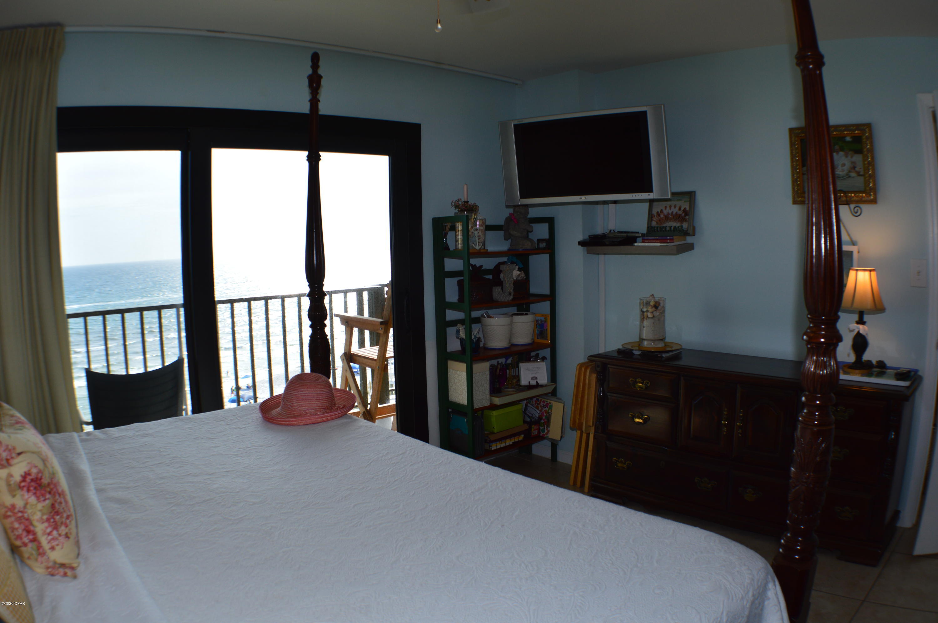 The Commodore - Residential