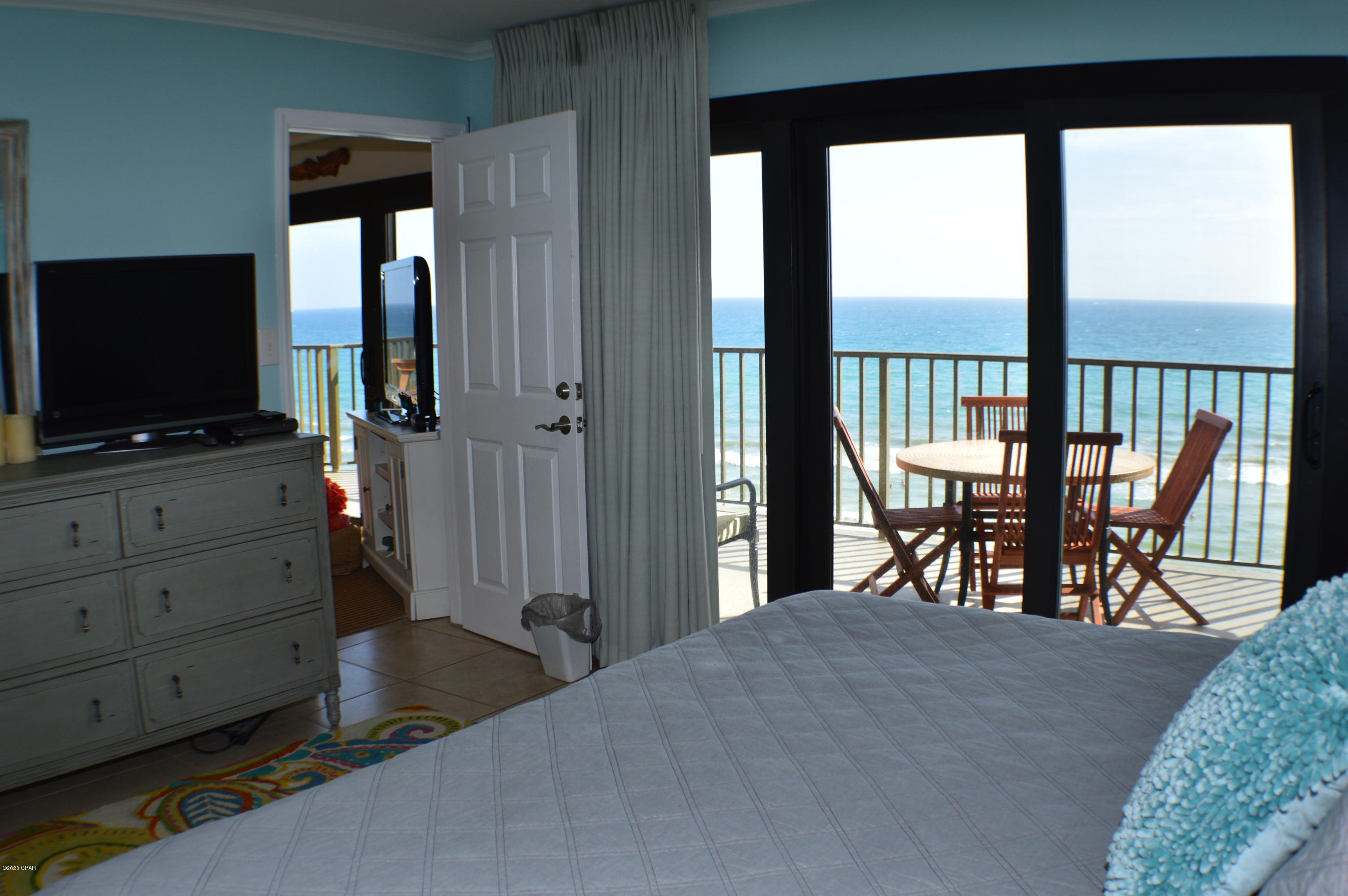 The Commodore - Residential