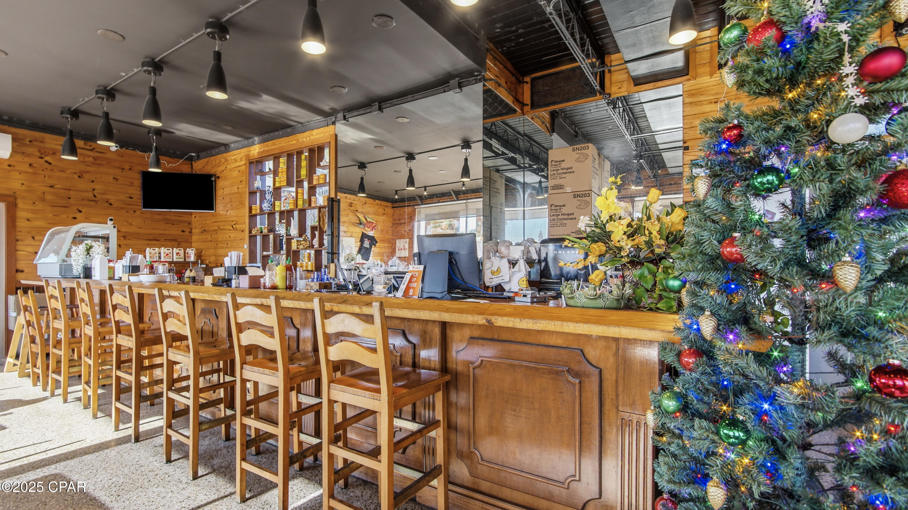 [No Recorded Subdiv] - Commercial Sale