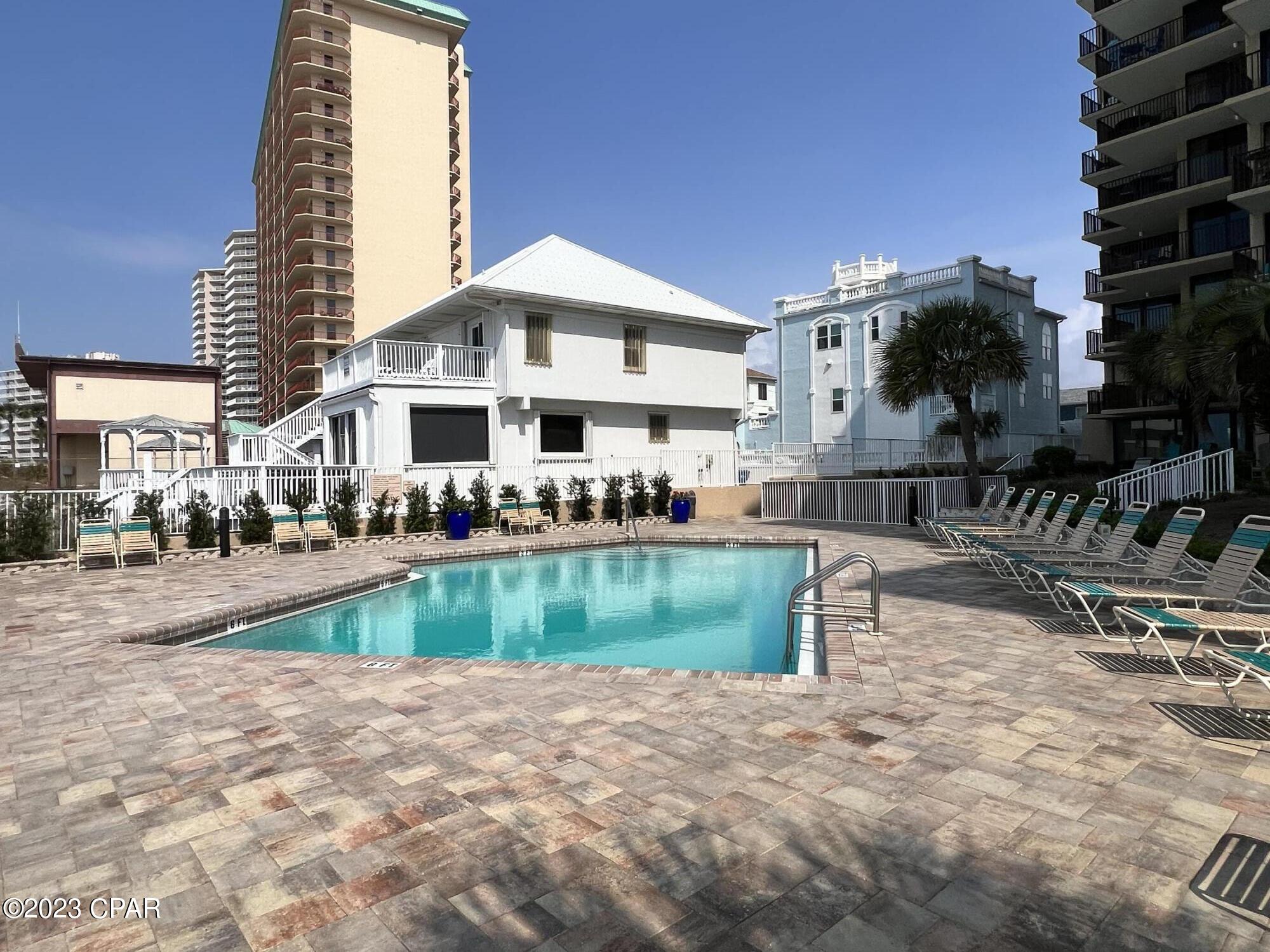 Pelican Walk - Residential