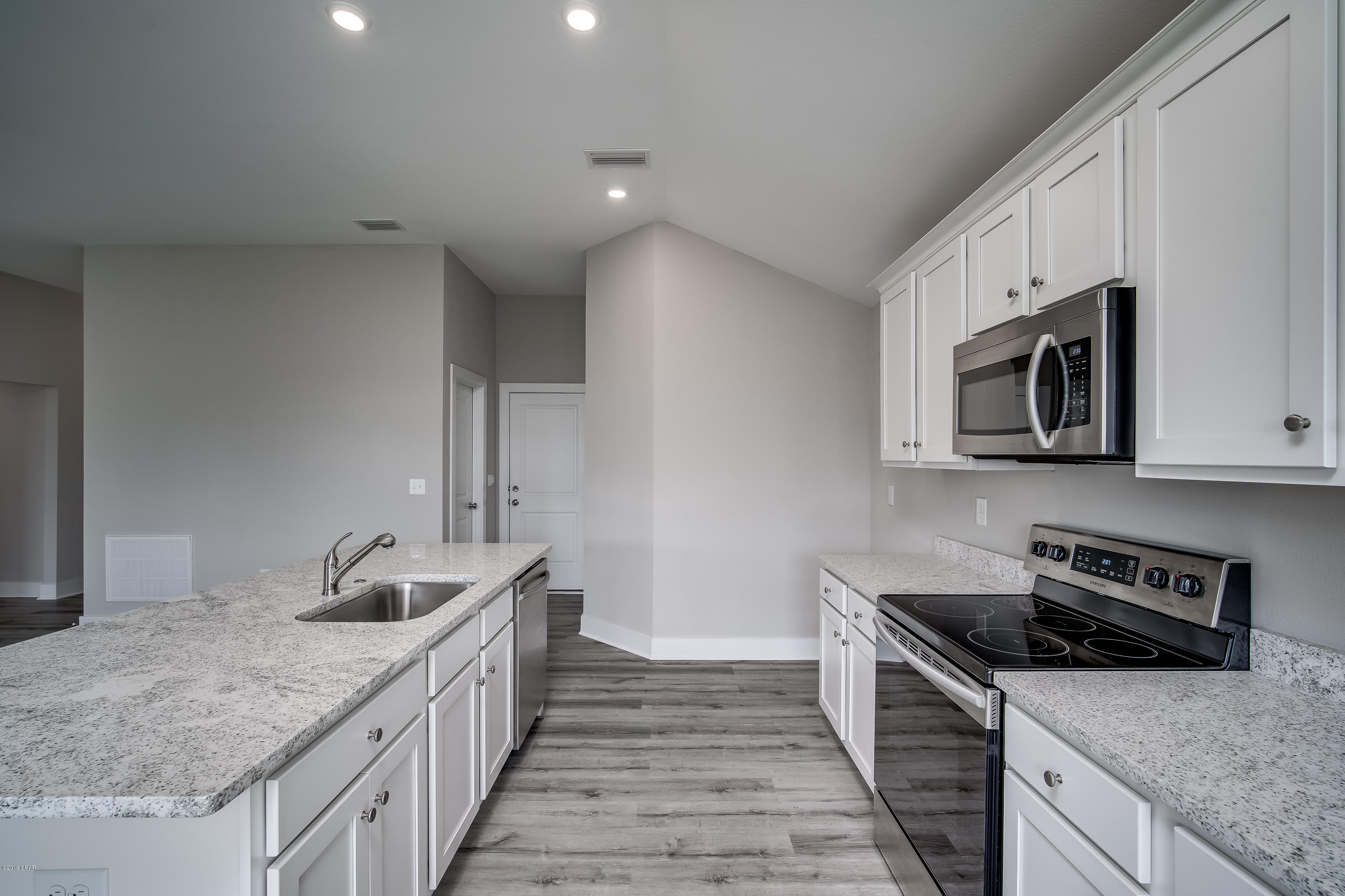 [No Recorded Subdiv] - Residential