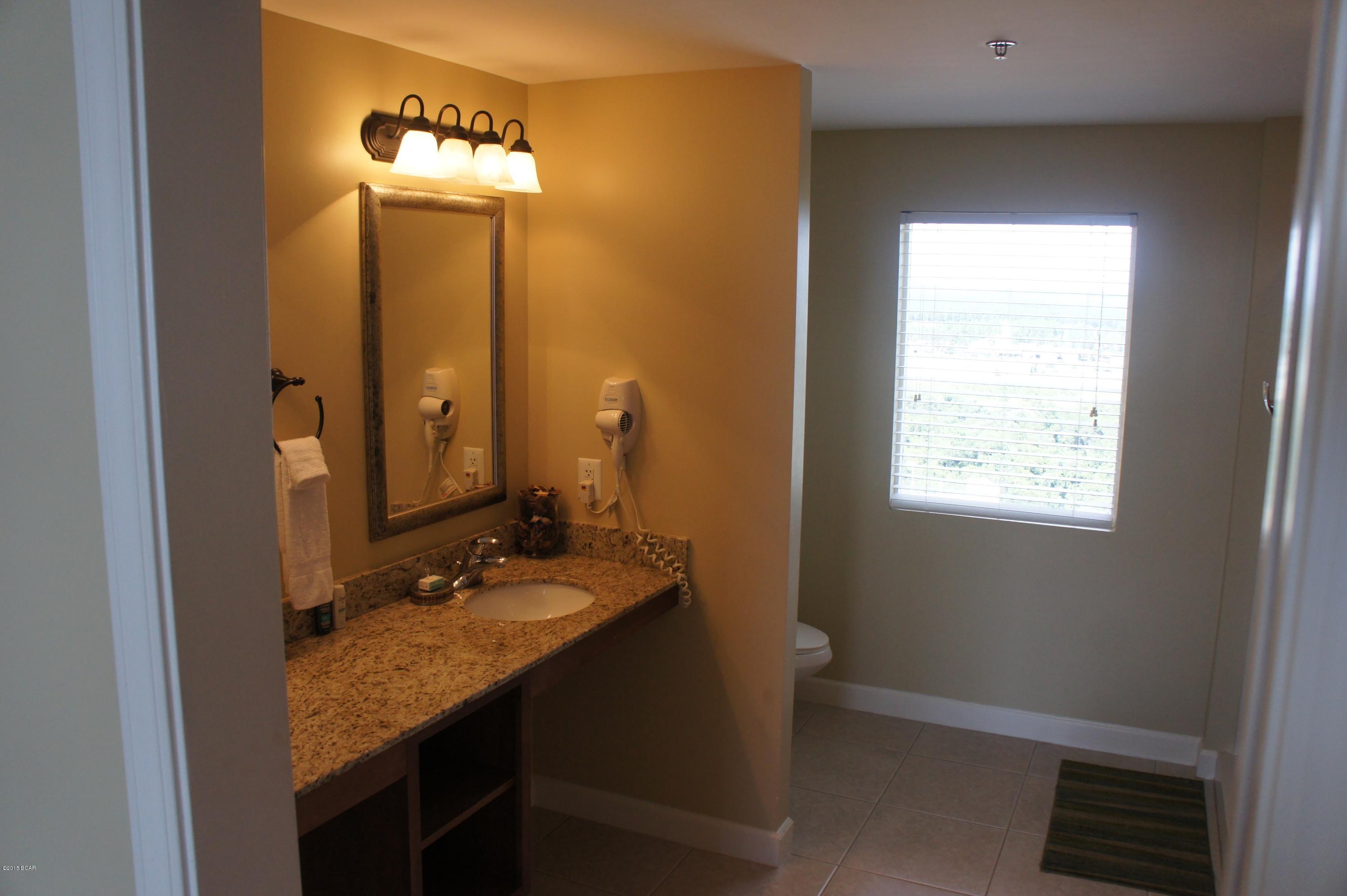 Splash Condo - Residential