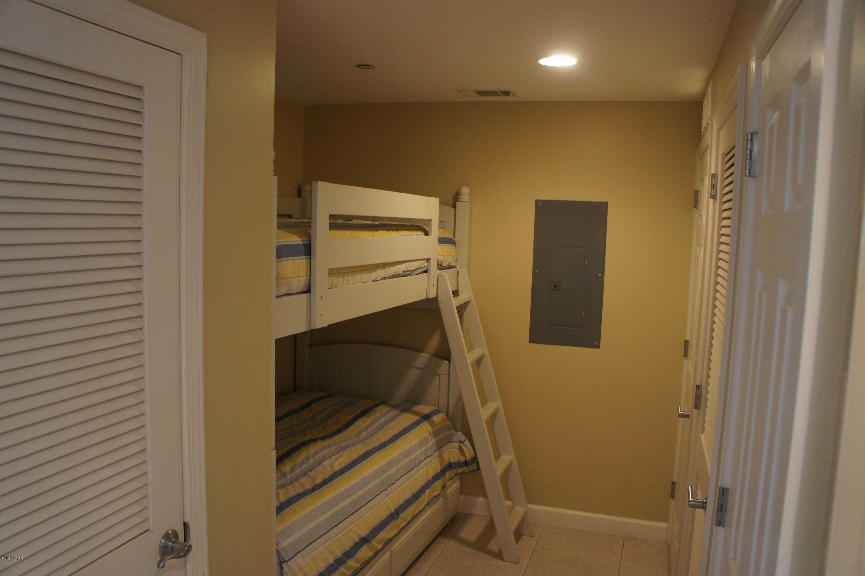 Splash Condo - Residential