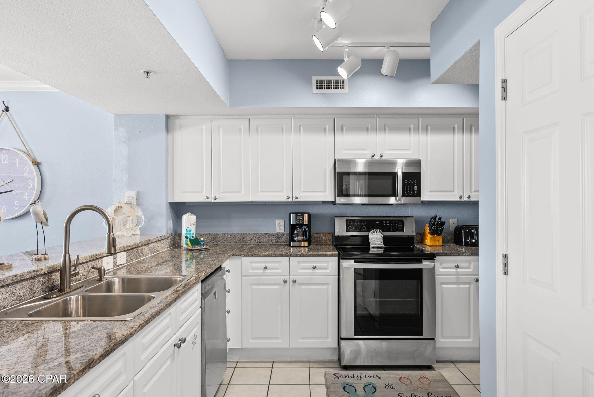 Emerald Beach Resort Condominium III - Residential