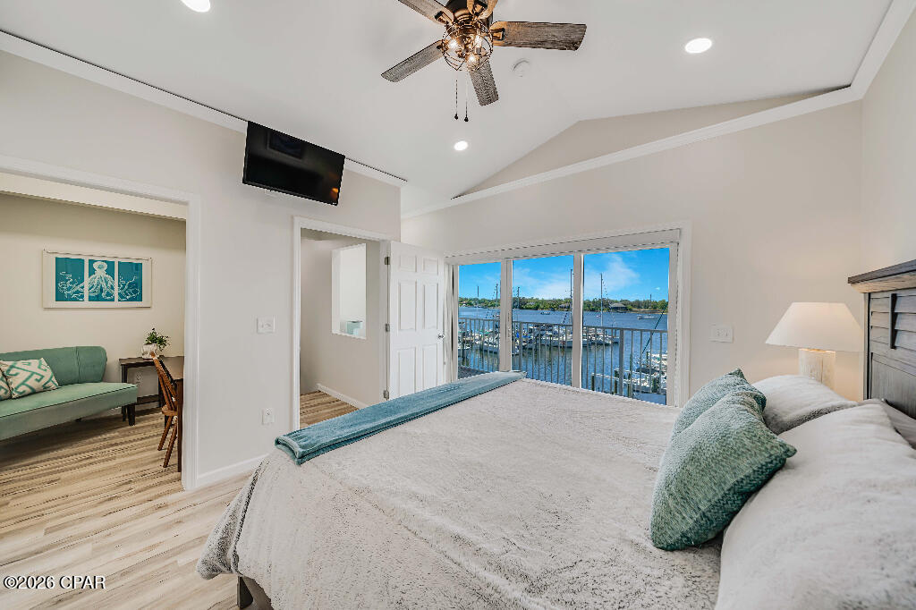 Oakridge 1st Add.Wnhs - Residential