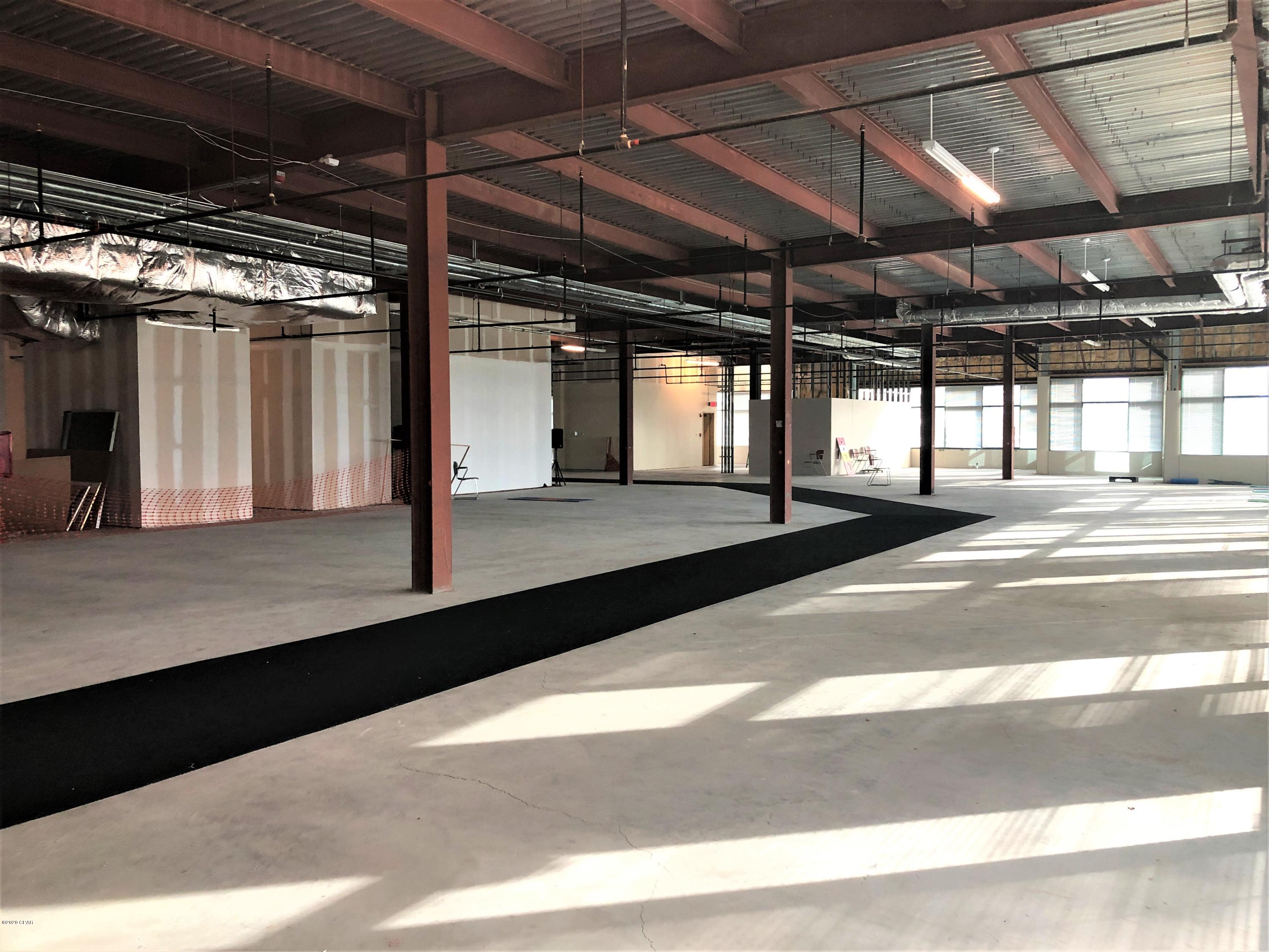 [No Recorded Subdiv] - Commercial Lease