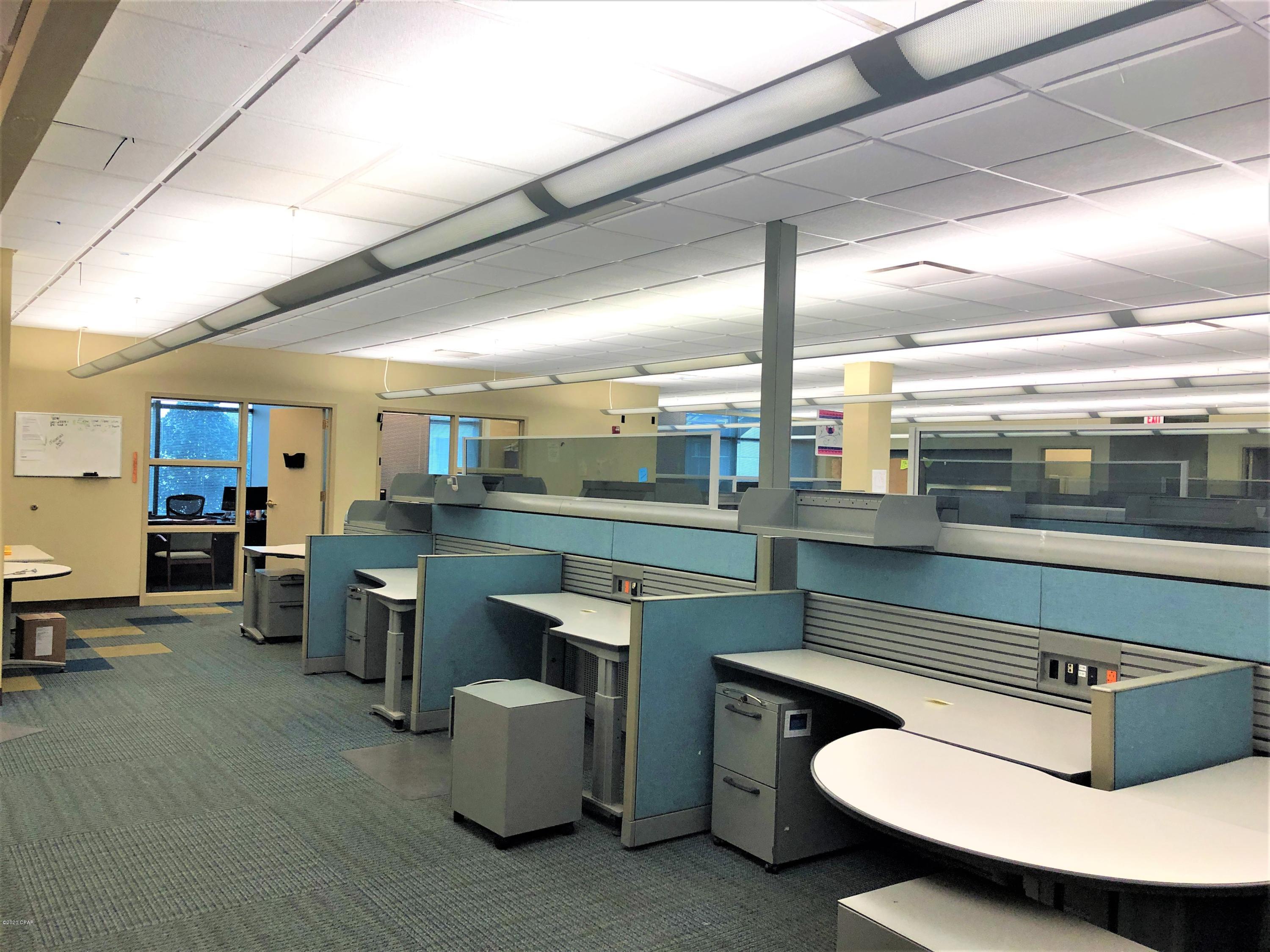 [No Recorded Subdiv] - Commercial Lease