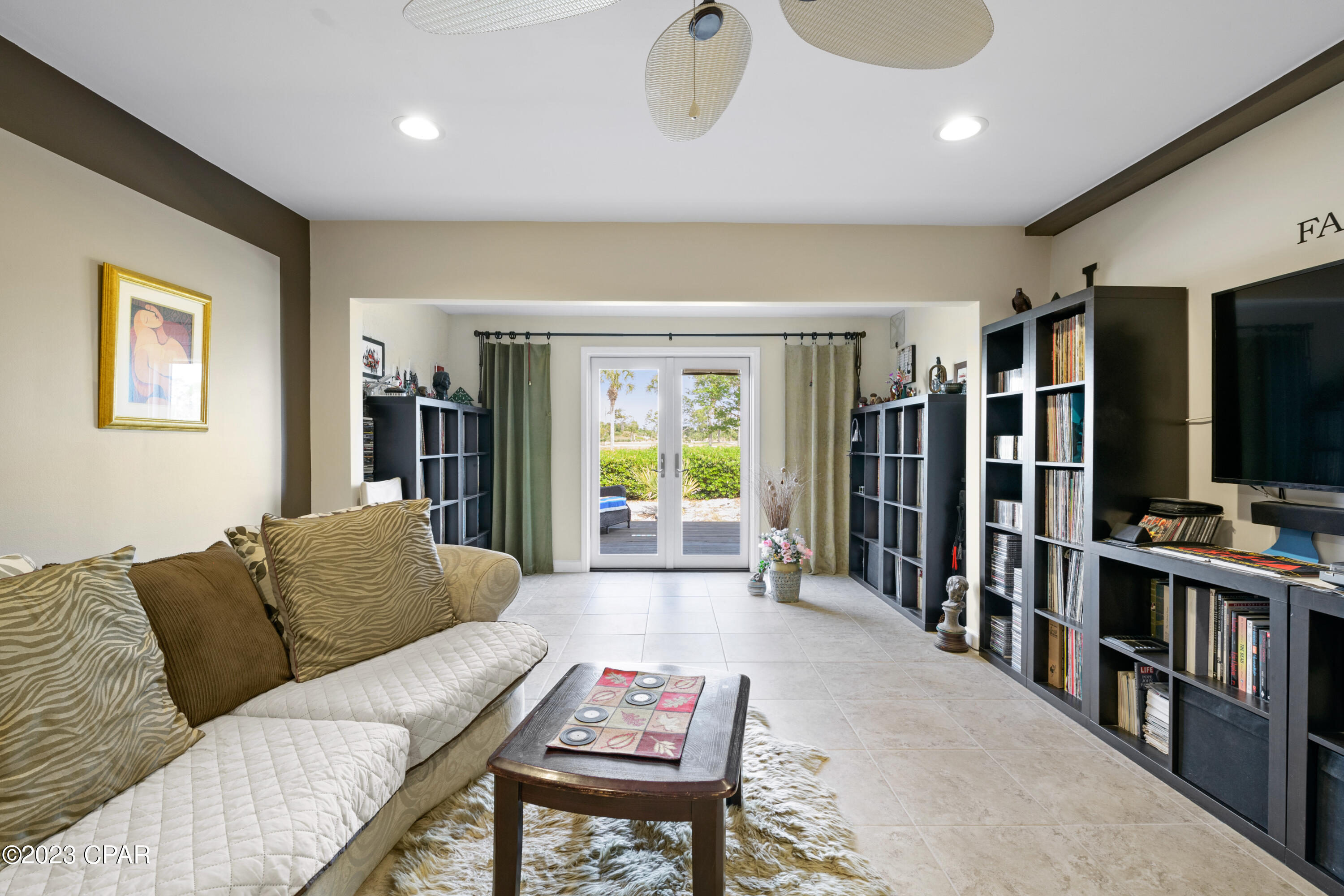 Bay Point Harbour Villas - Residential