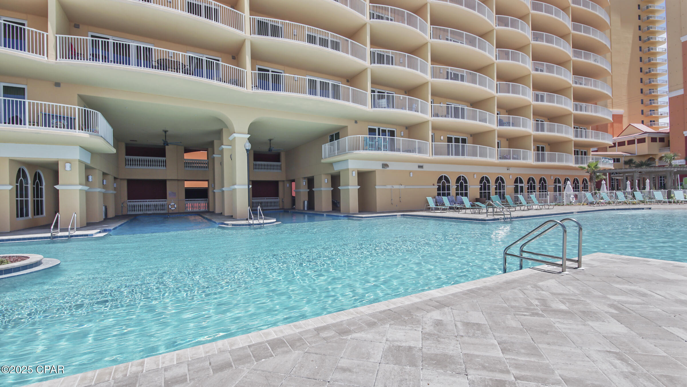 Calypso Towers III - Residential