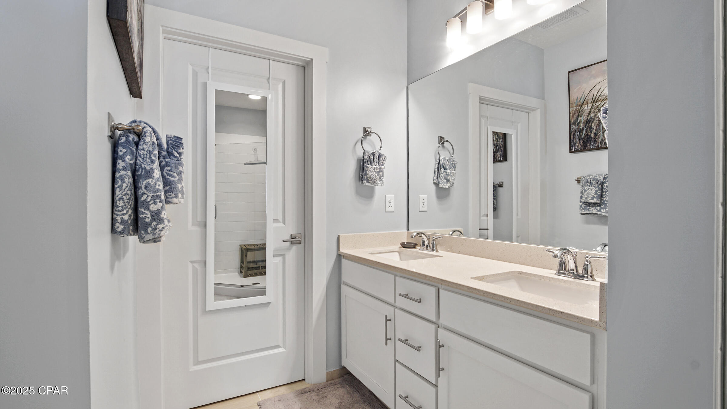 Calypso Towers III - Residential