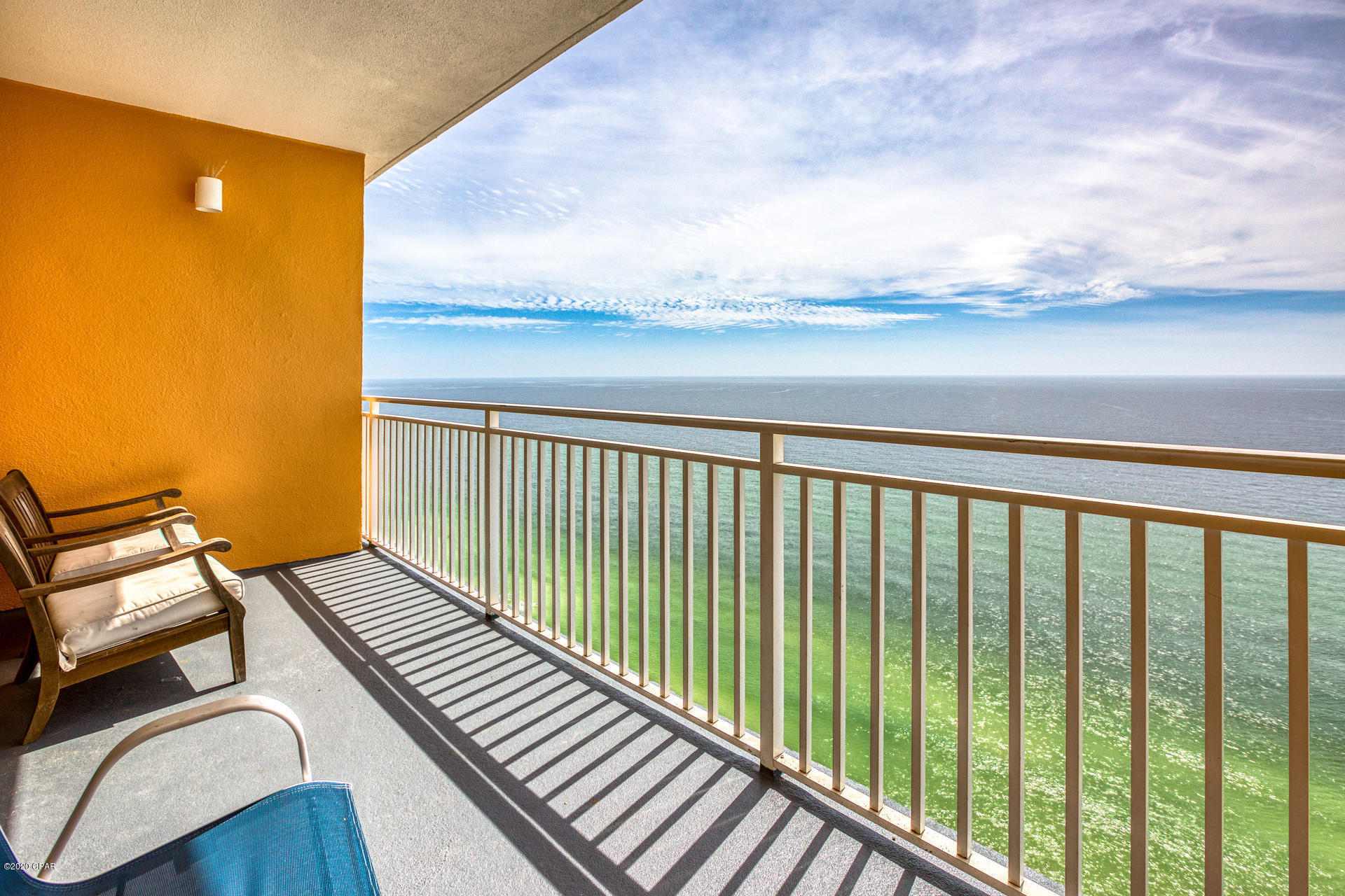 Splash Condo - Residential