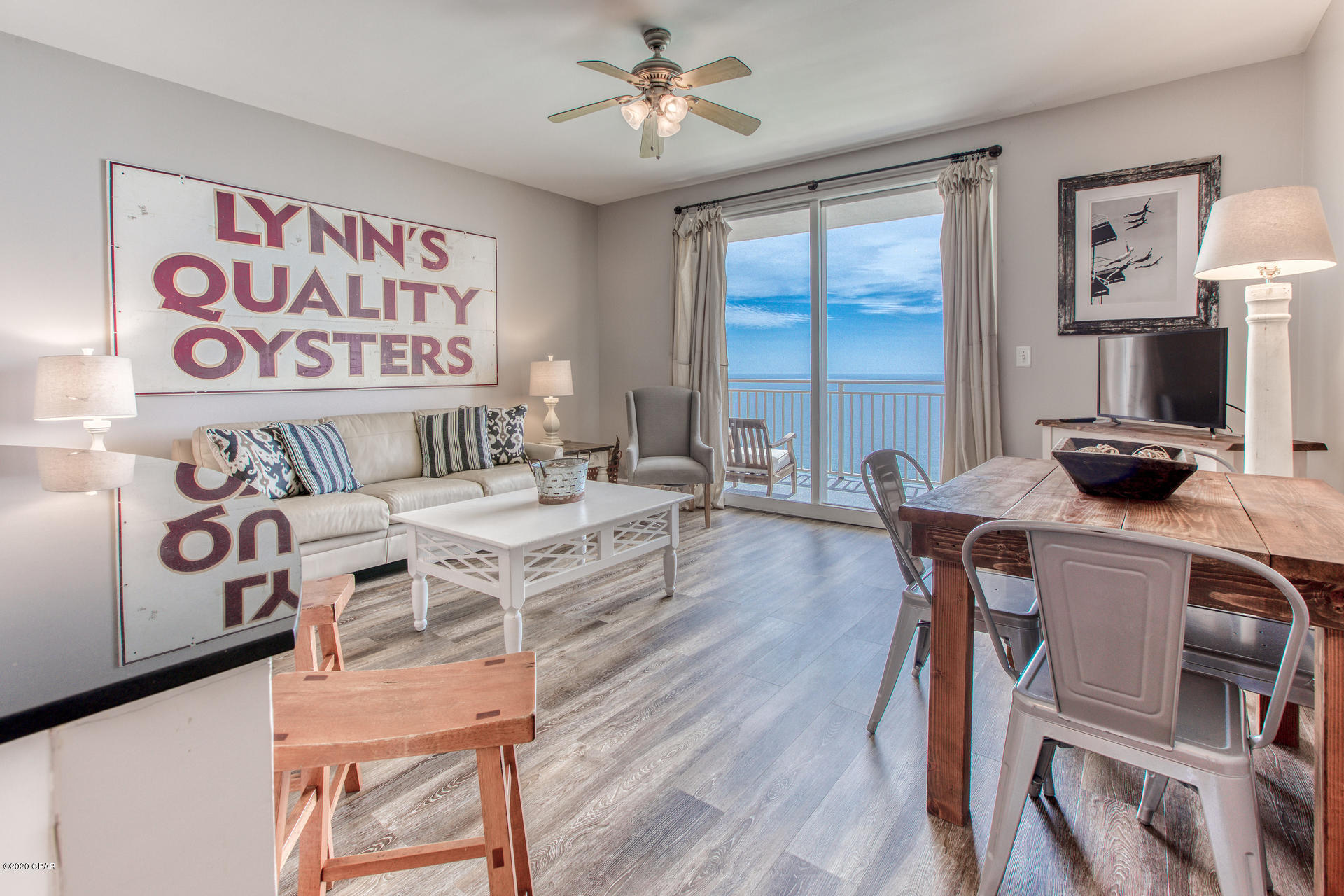 Splash Condo - Residential