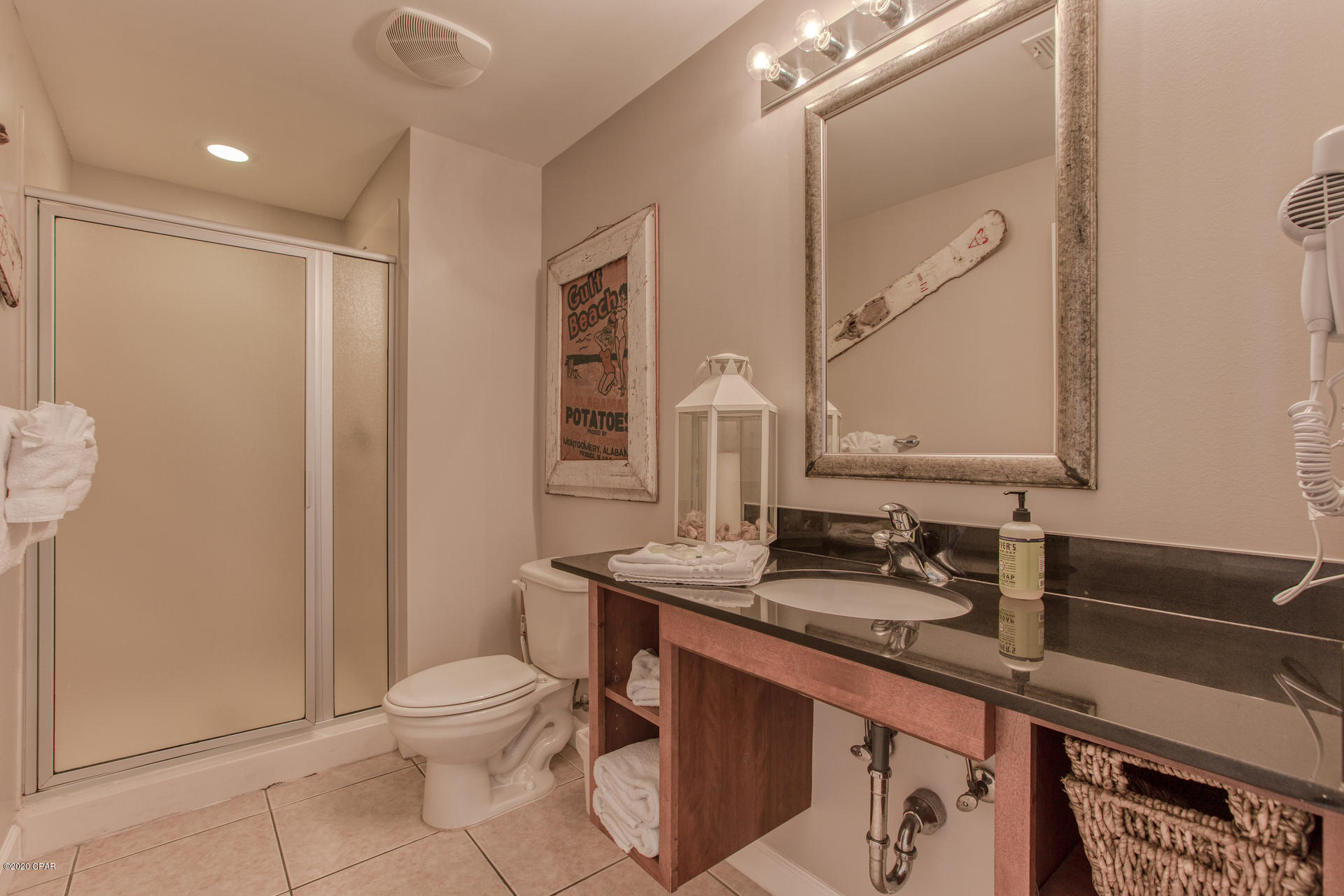 Splash Condo - Residential