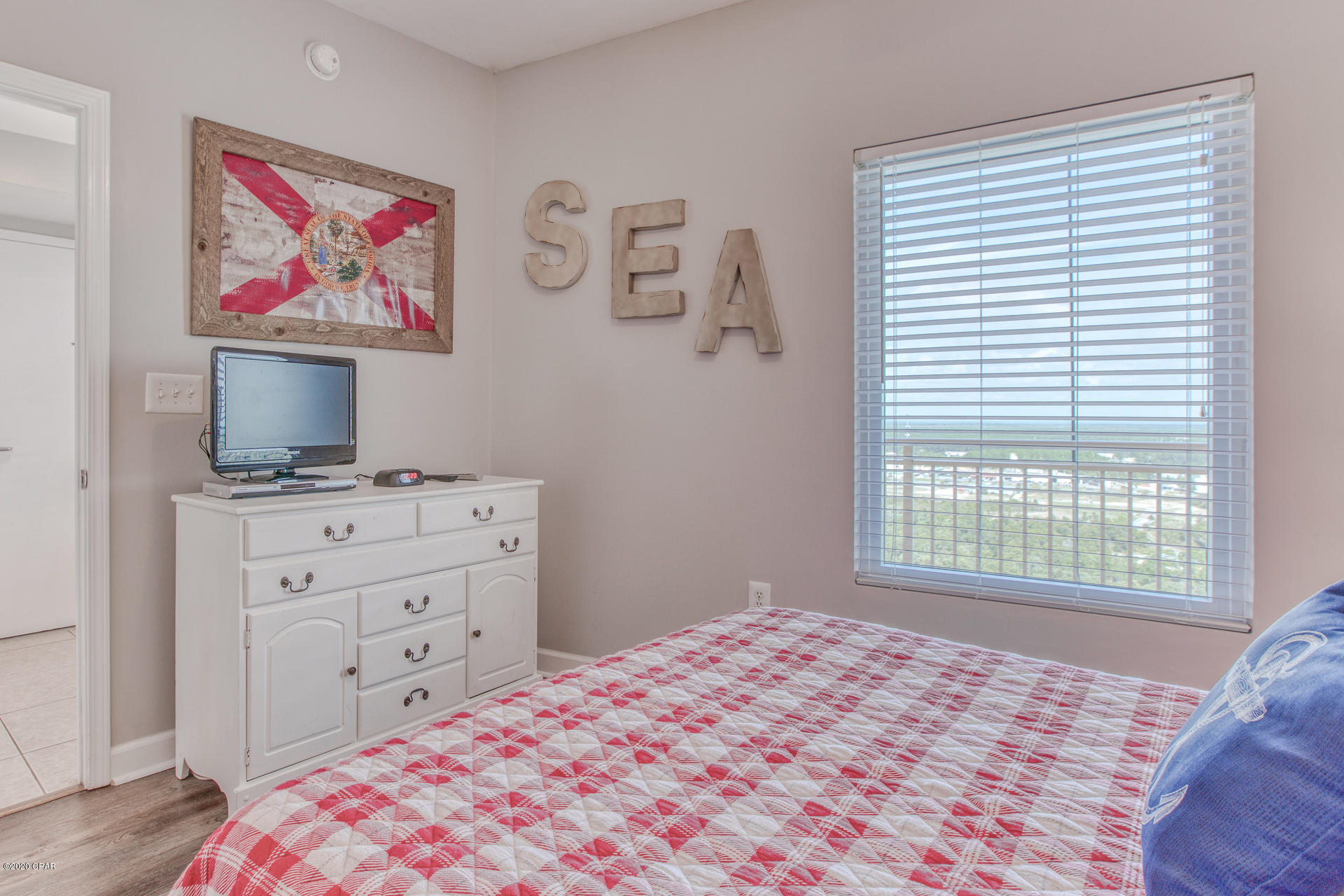 Splash Condo - Residential