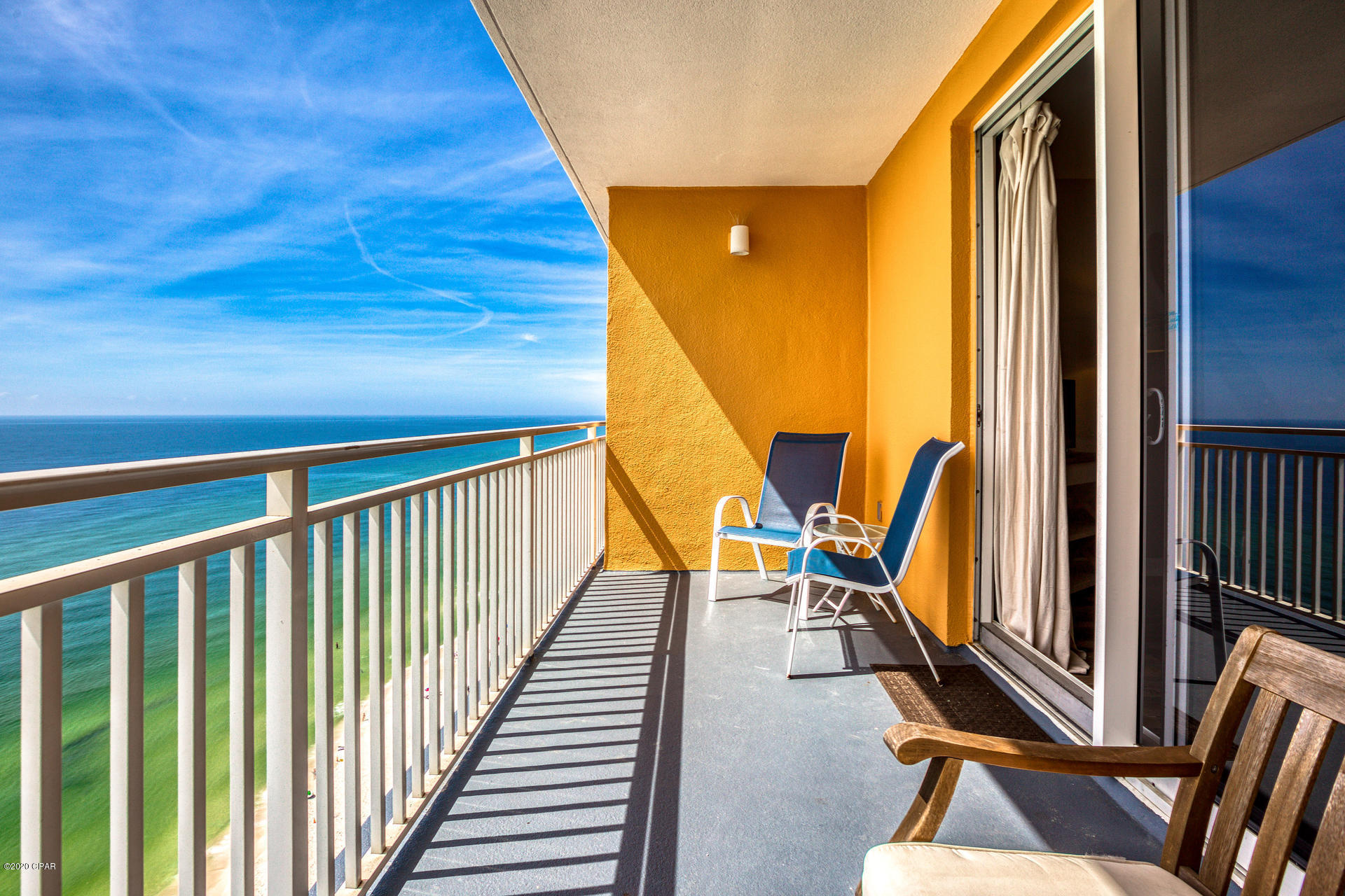 Splash Condo - Residential