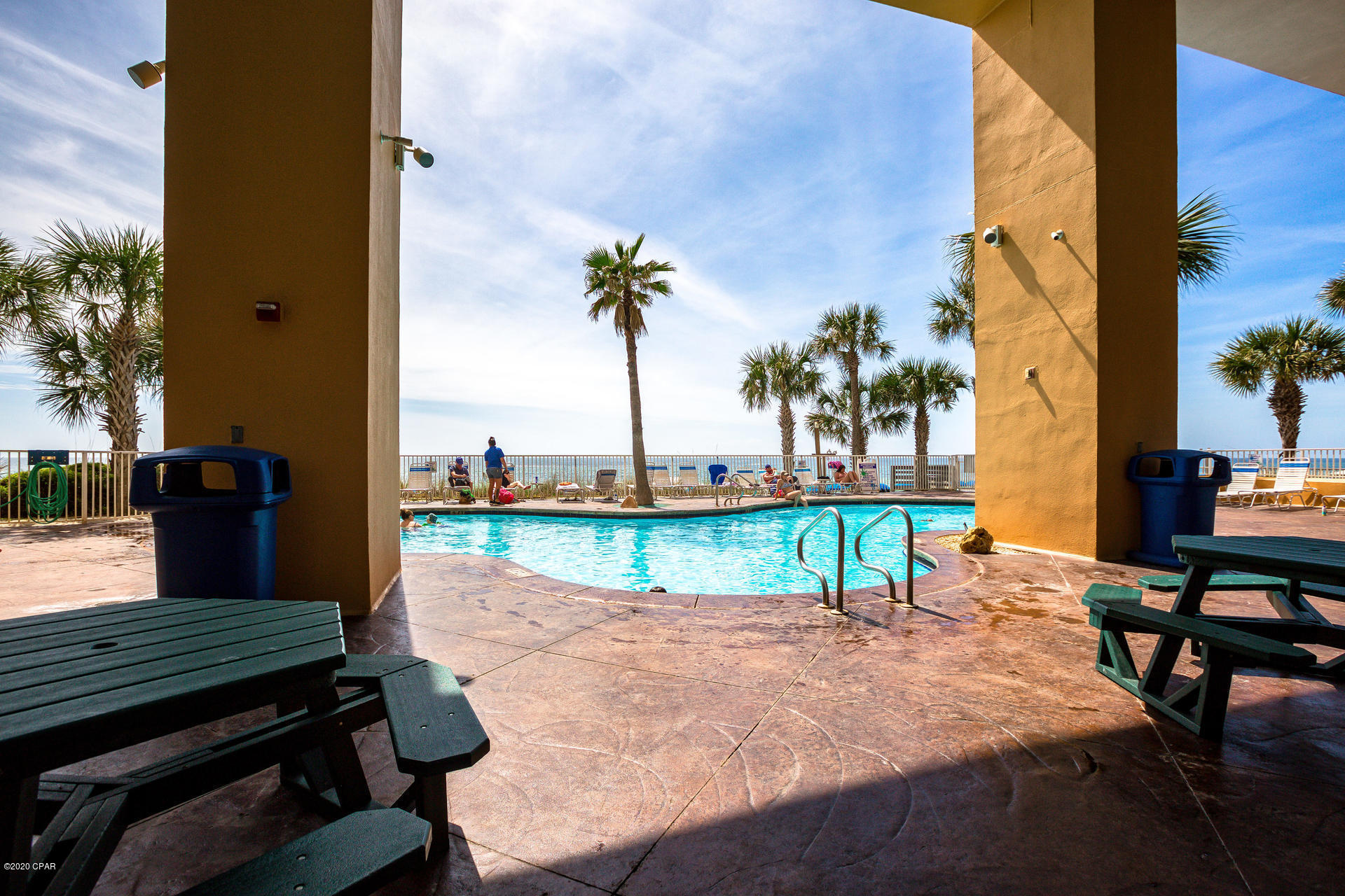 Splash Condo - Residential