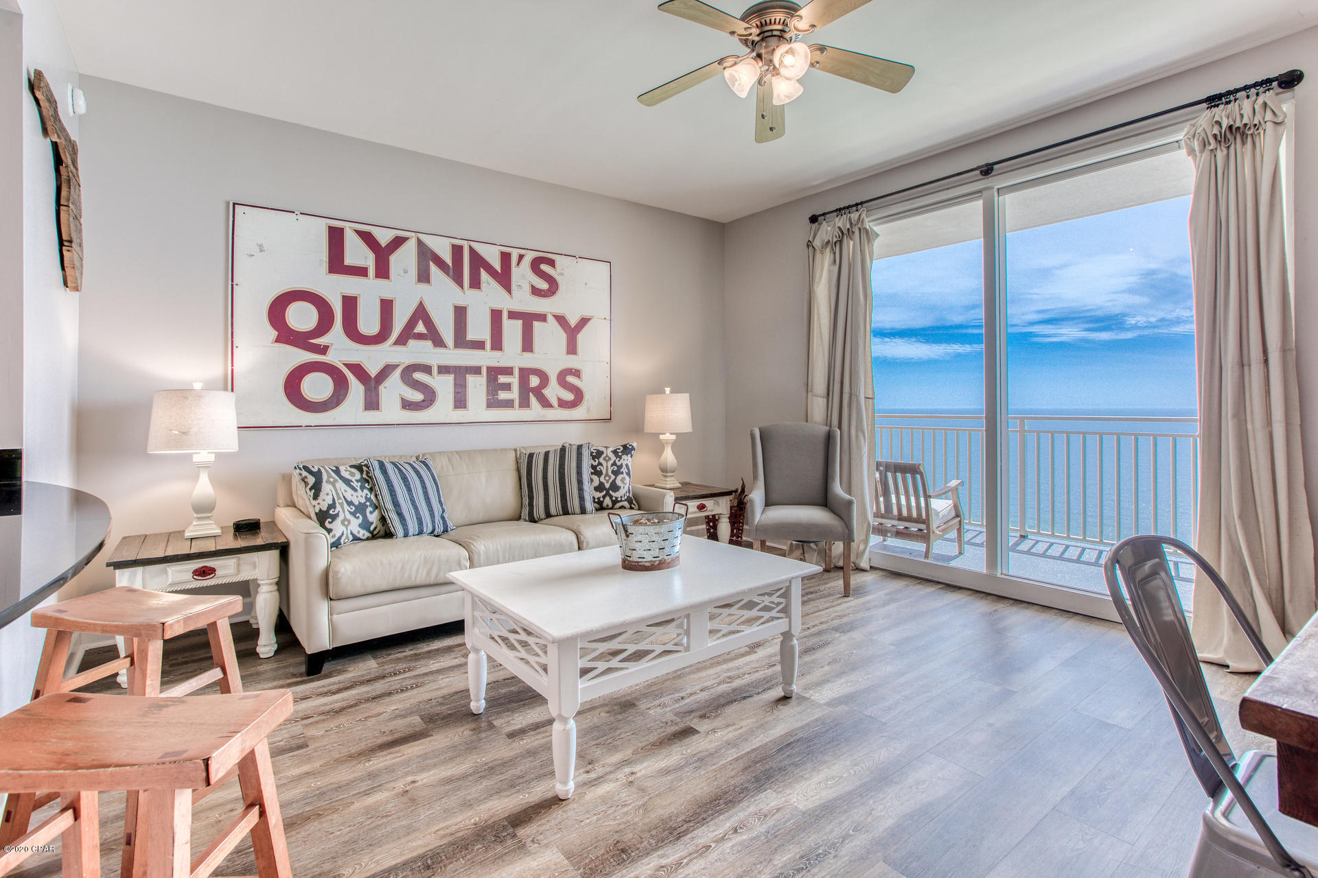 Splash Condo - Residential