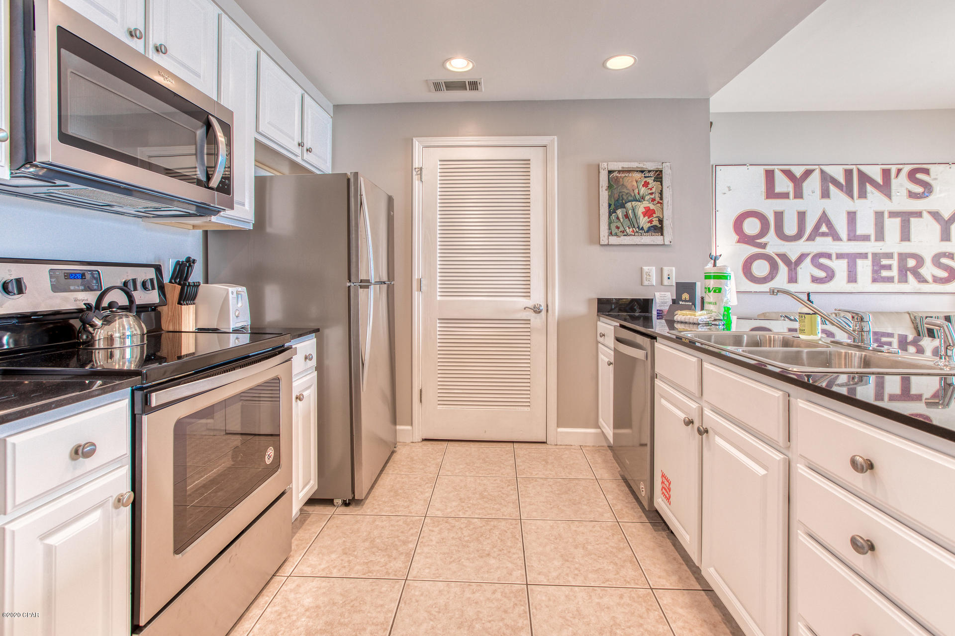 Splash Condo - Residential