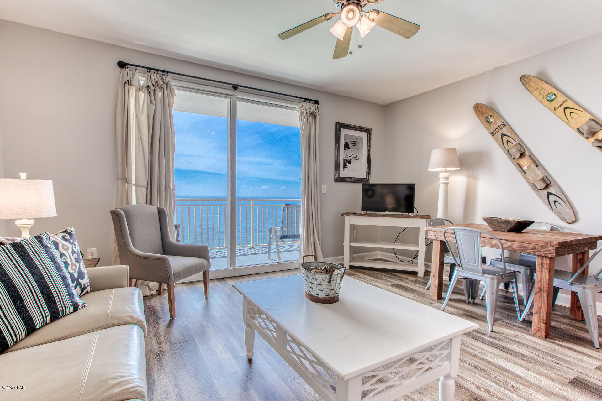 Splash Condo - Residential