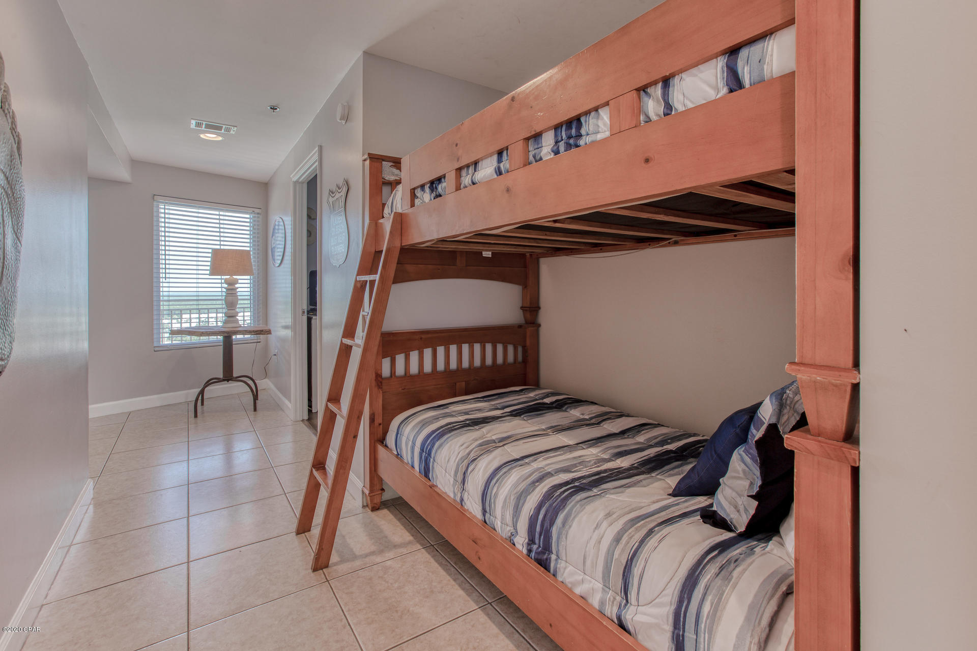 Splash Condo - Residential